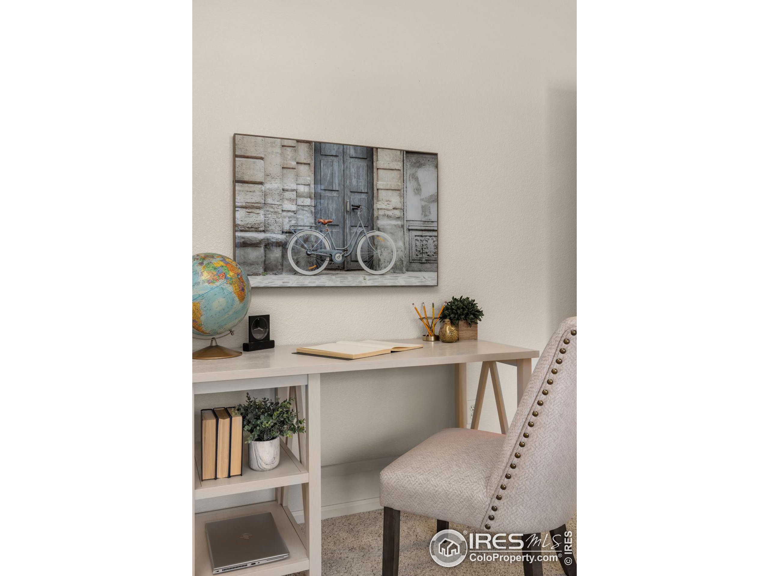 8878 Longs Peak Cir