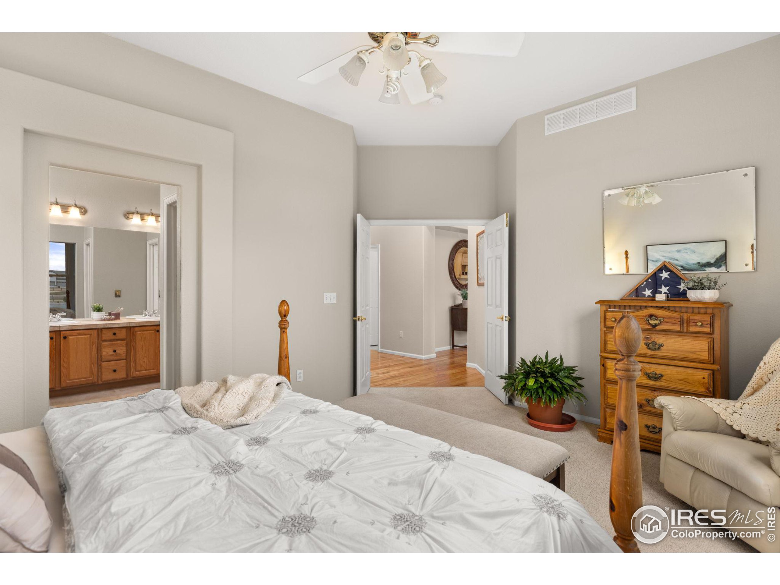 8878 Longs Peak Cir