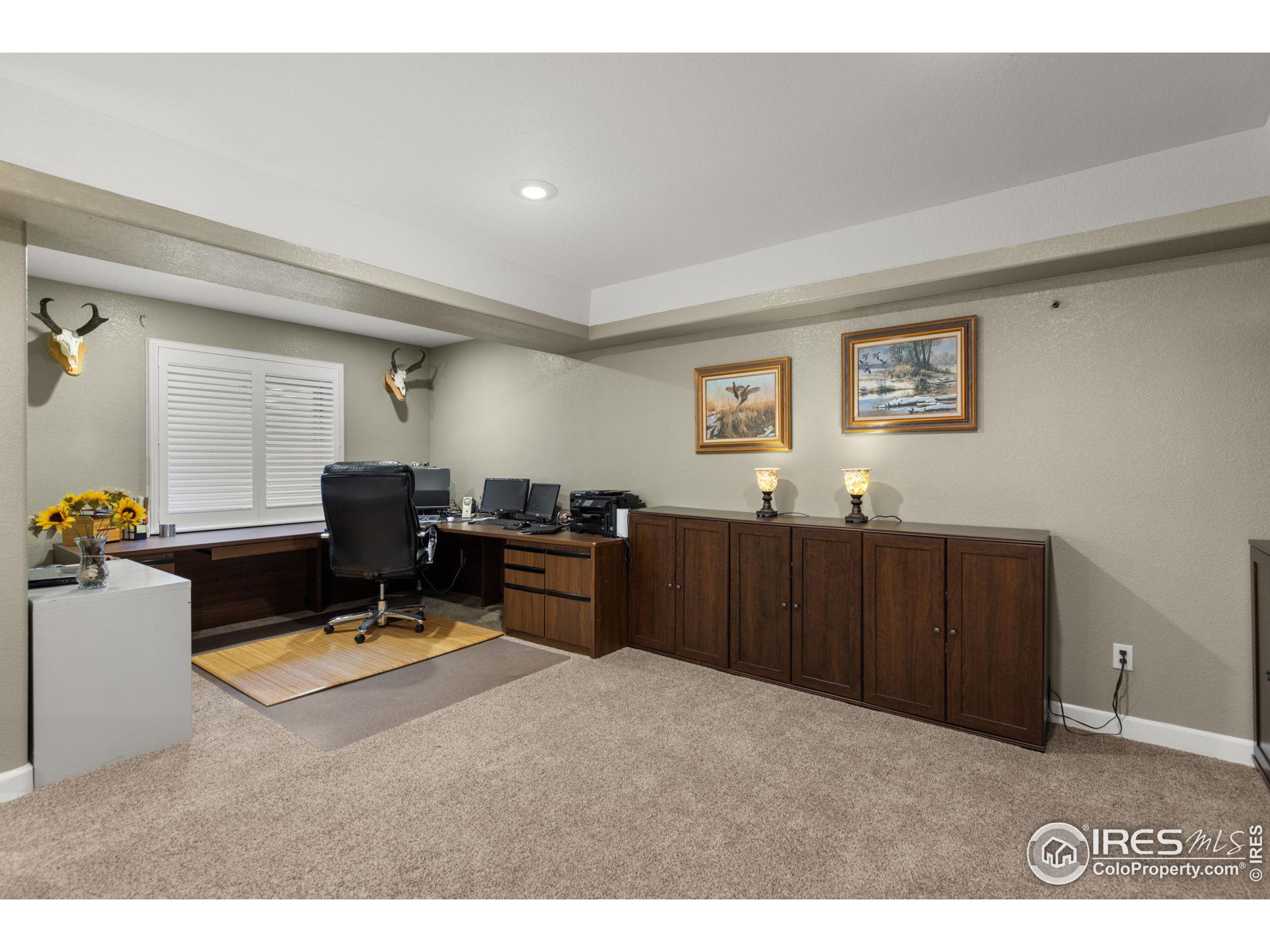 8878 Longs Peak Cir
