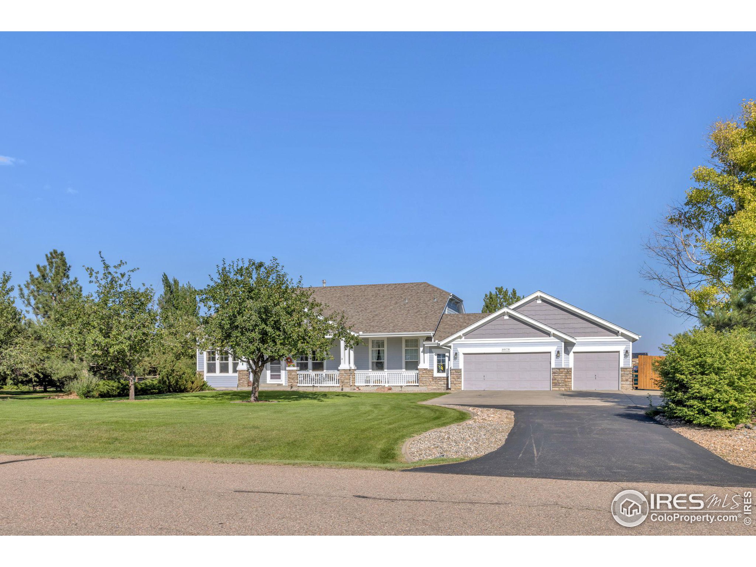 8878 Longs Peak Cir
