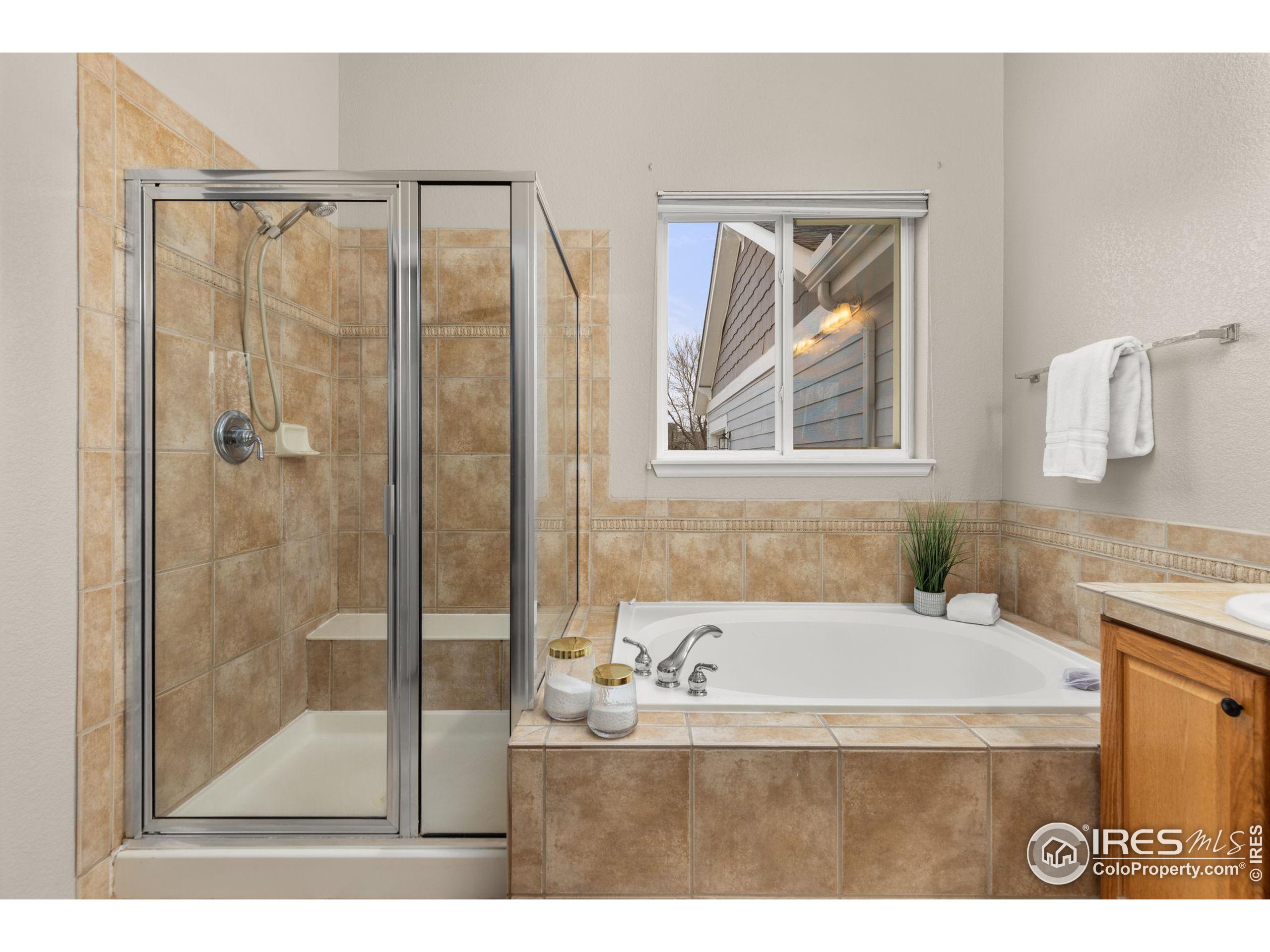 8878 Longs Peak Cir