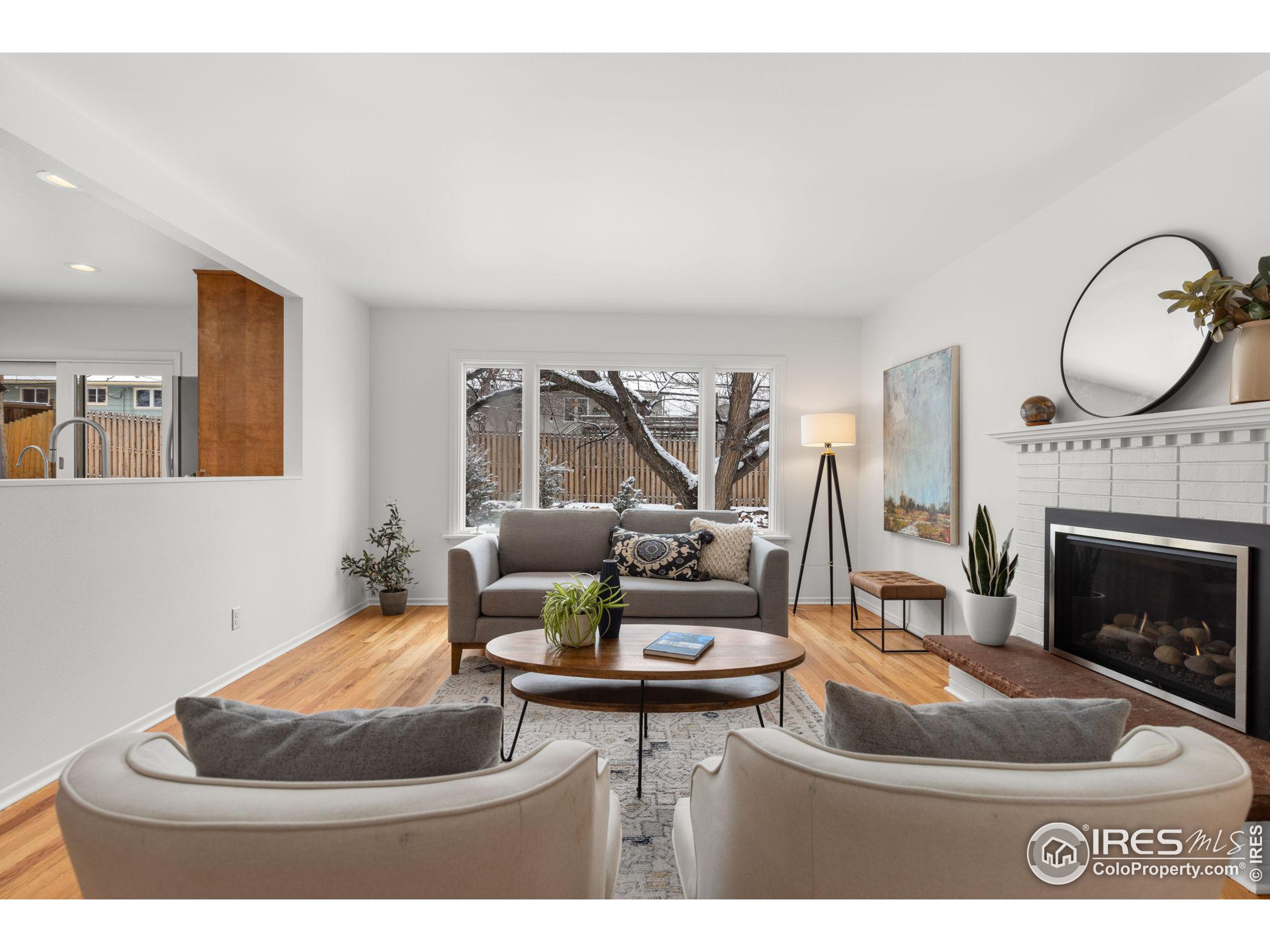 1355 Ithaca Dr
