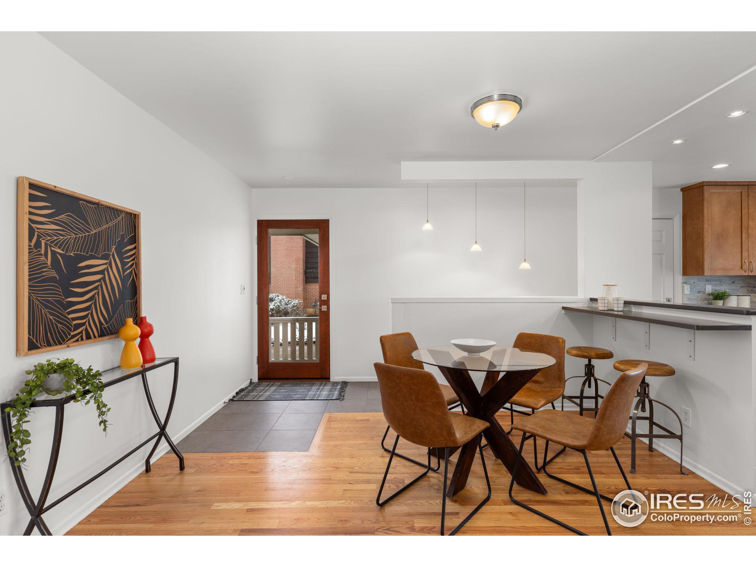 1355 Ithaca Dr