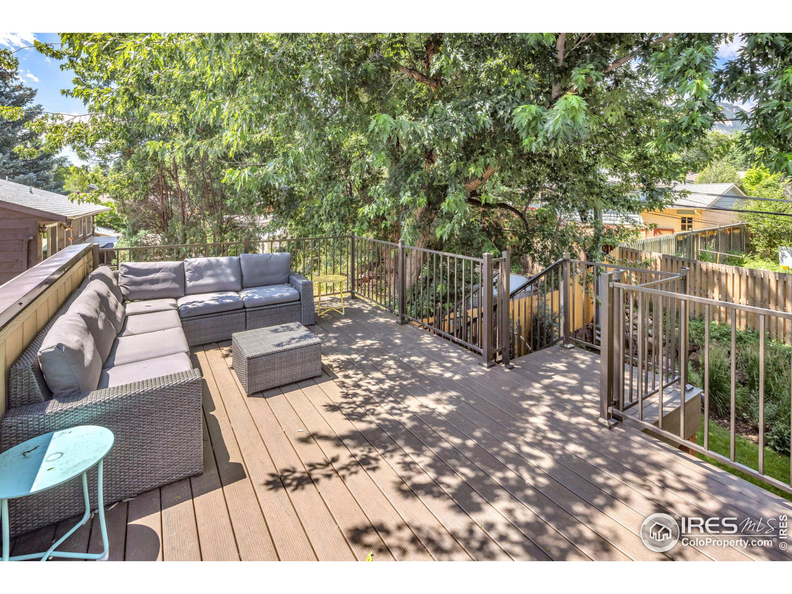 1355 Ithaca Dr