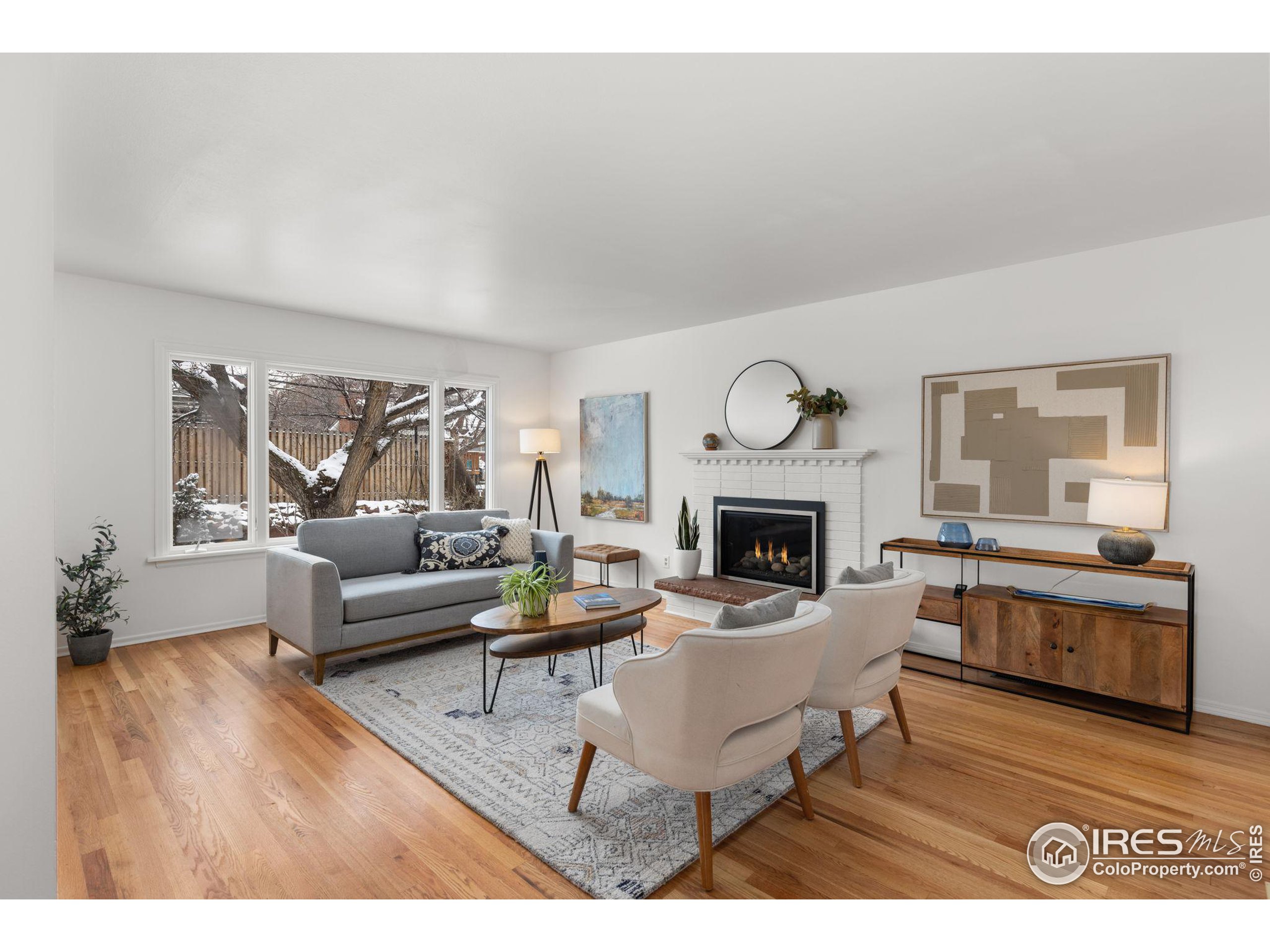 1355 Ithaca Dr