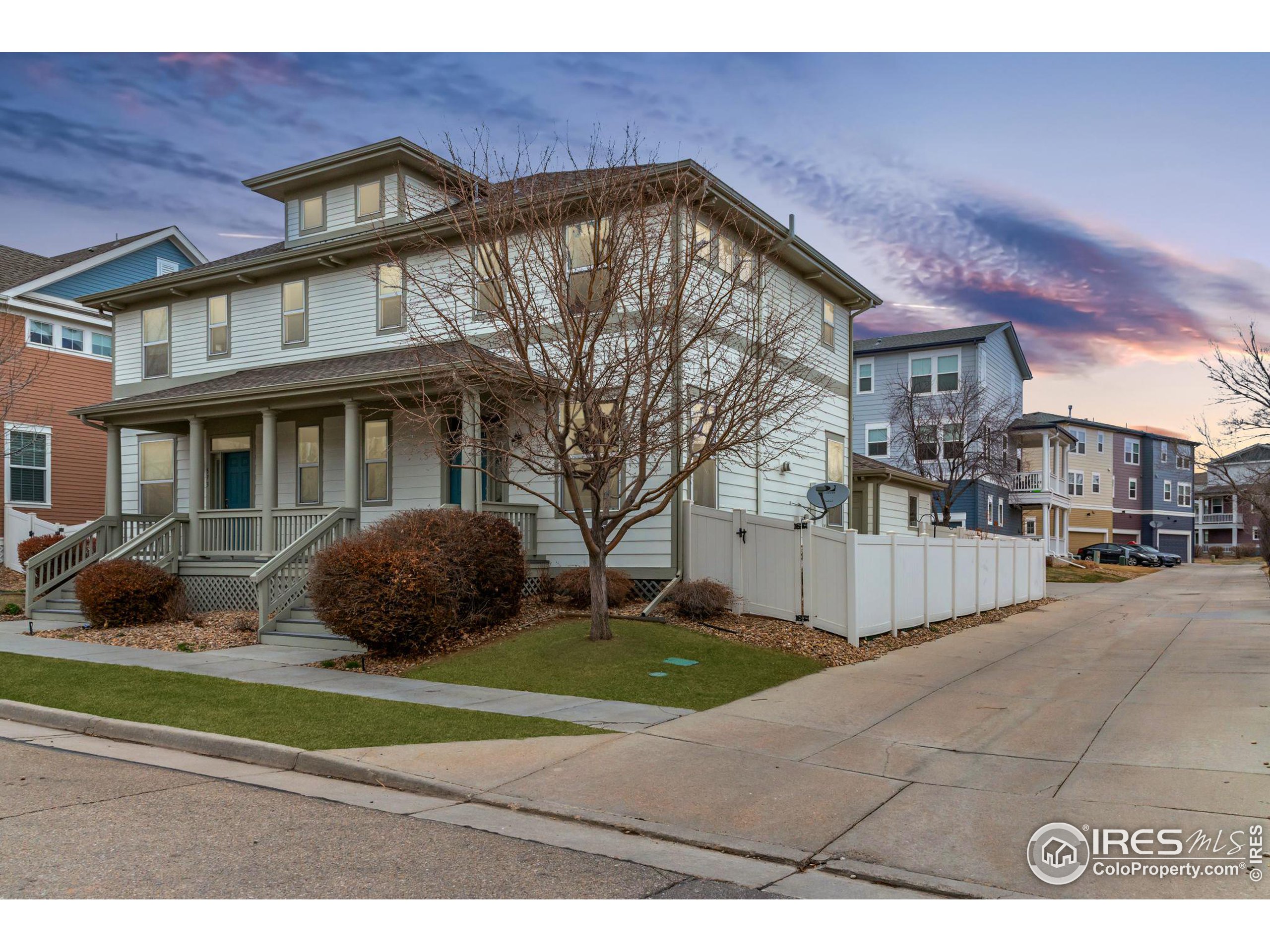 579 Casper Dr
