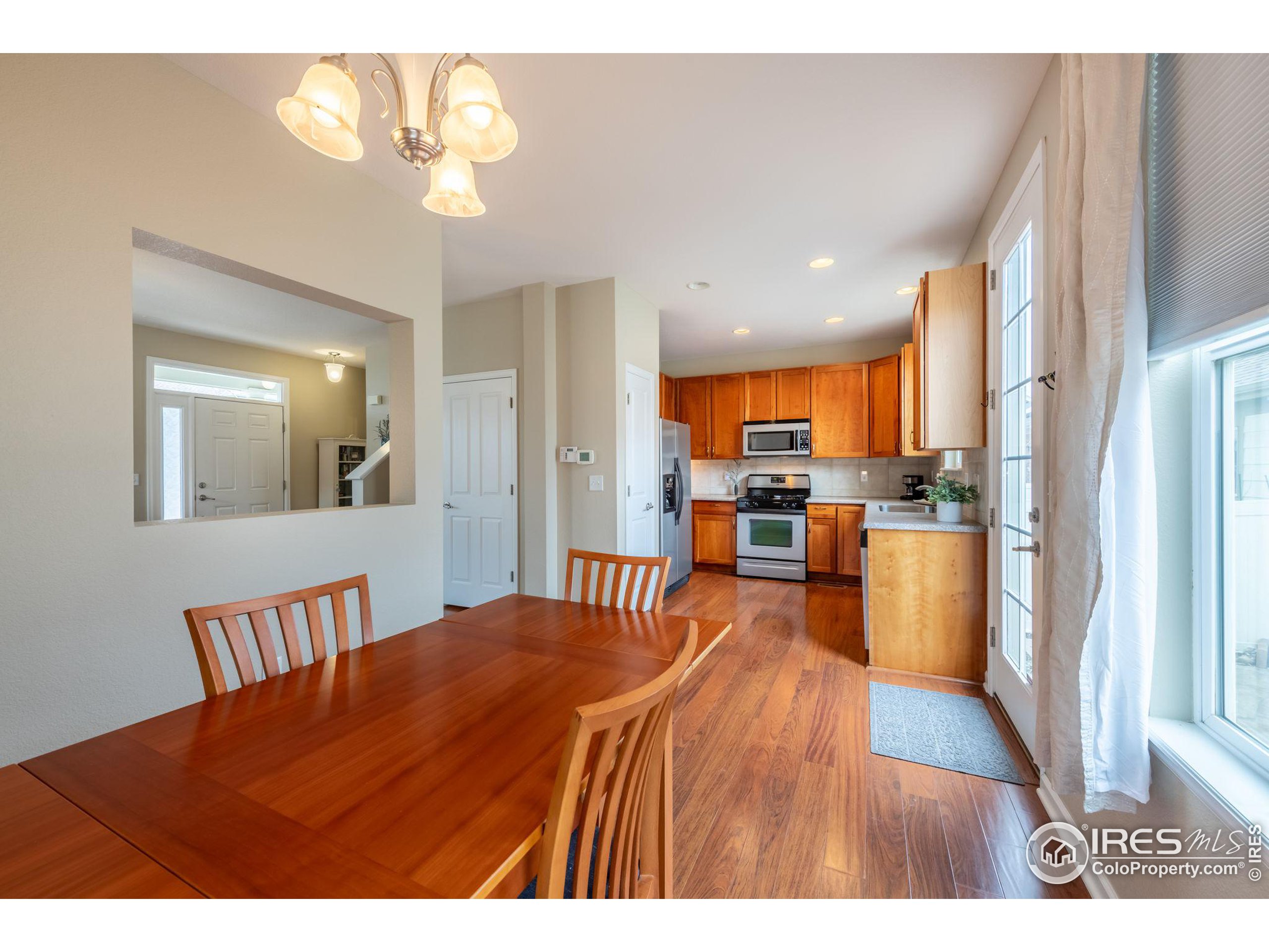 579 Casper Dr