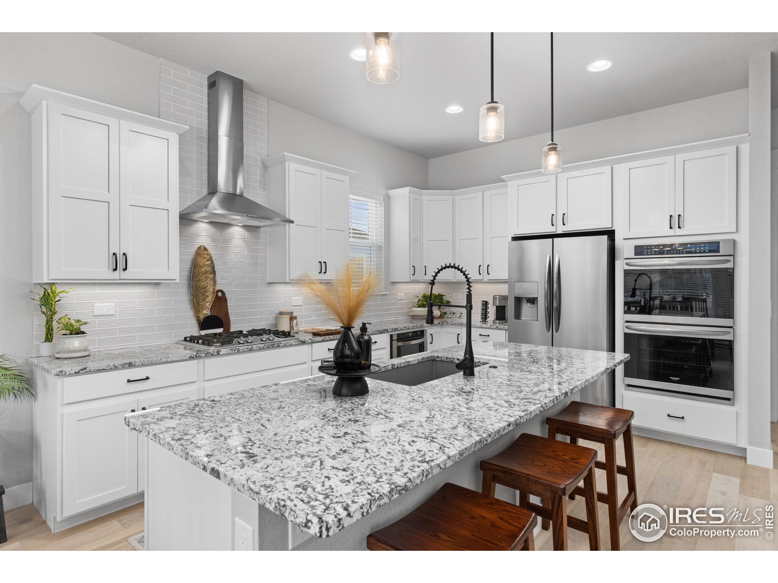 8455 Annapolis Dr