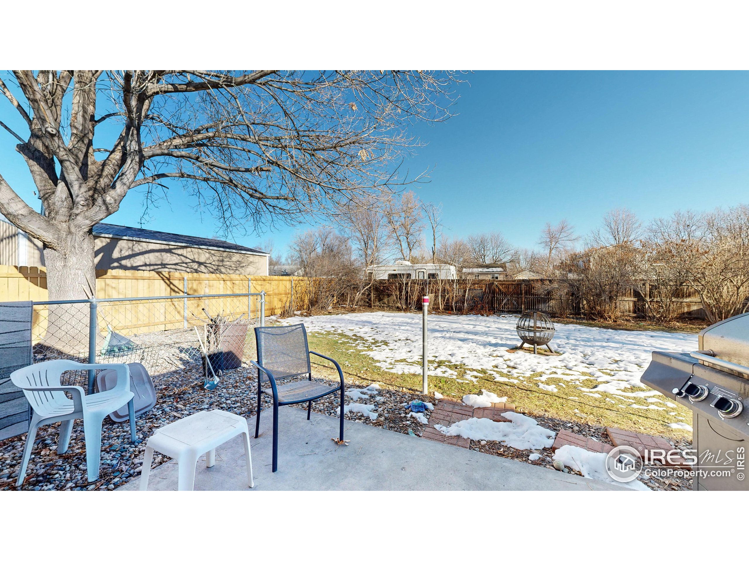 367 Hawthorn Dr