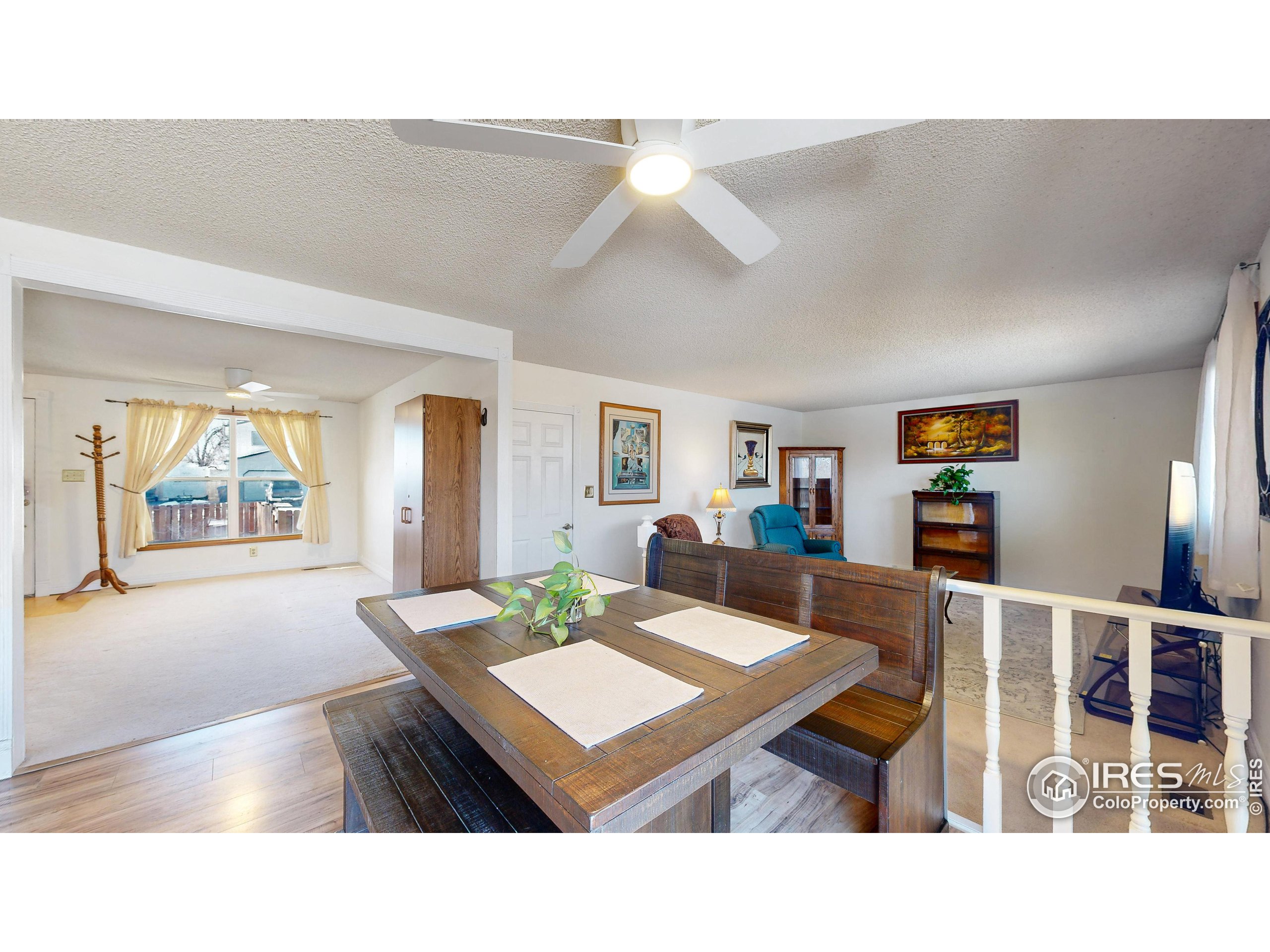 367 Hawthorn Dr