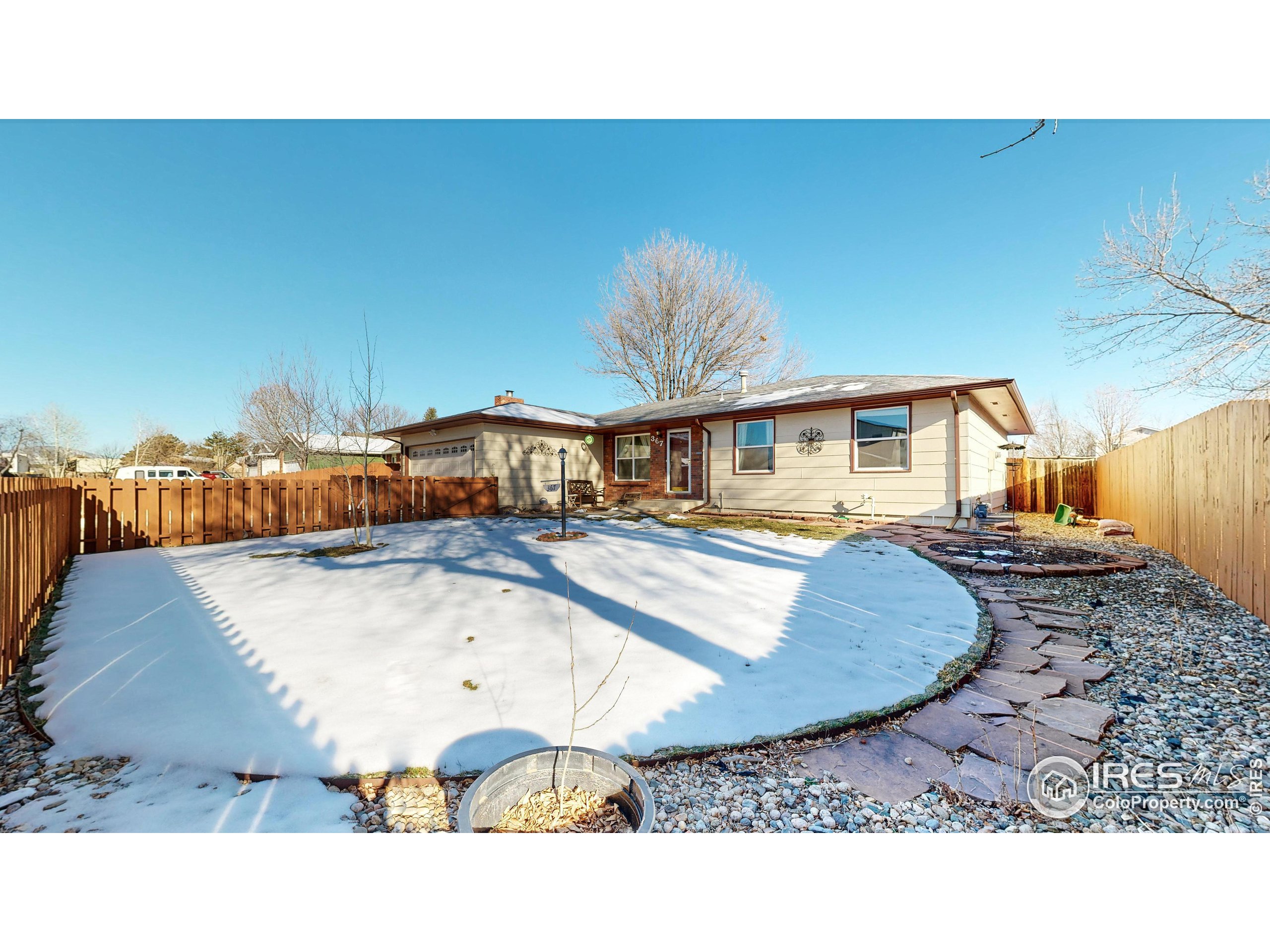 367 Hawthorn Dr