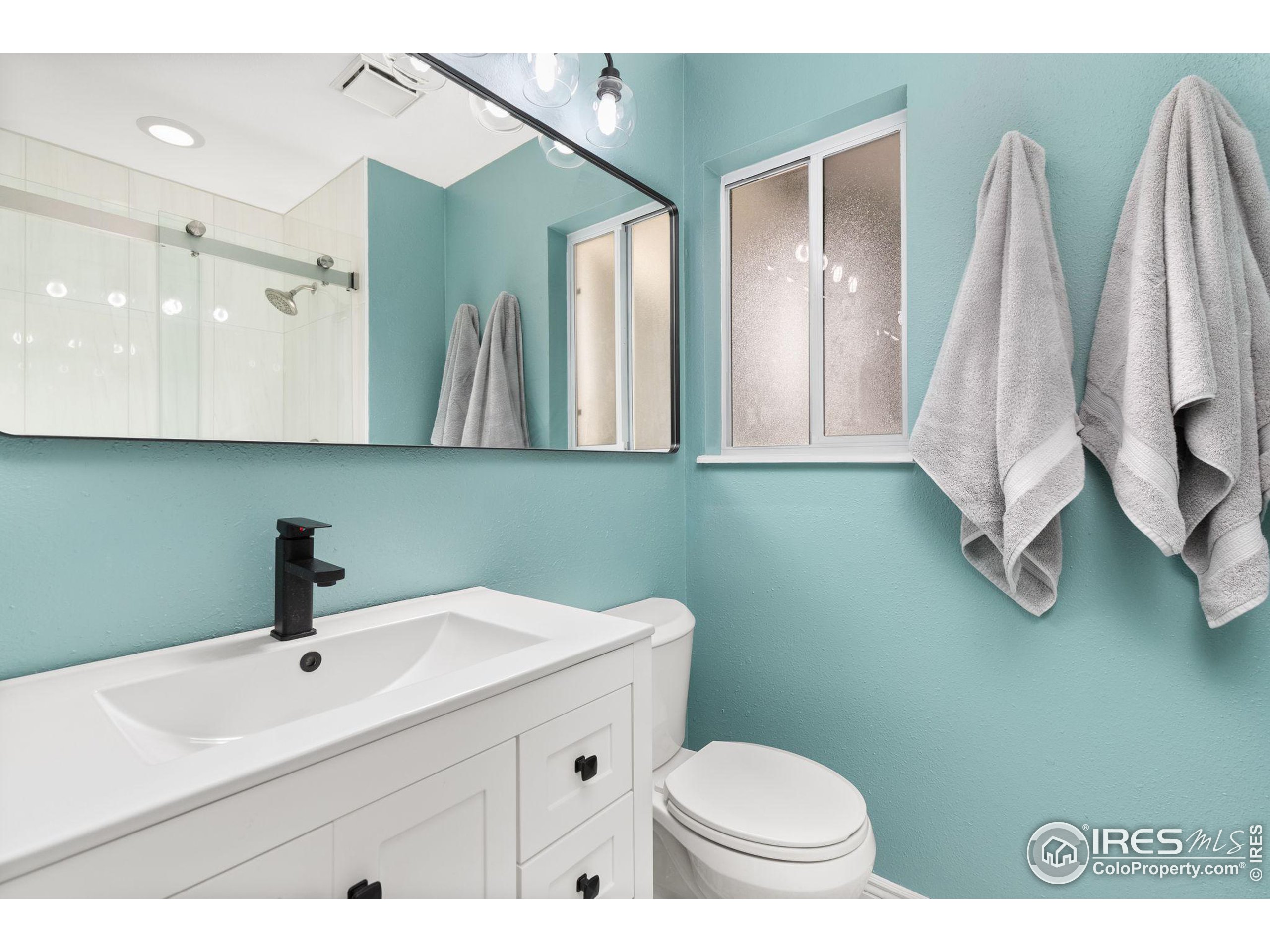 1285 Taurus Cir
