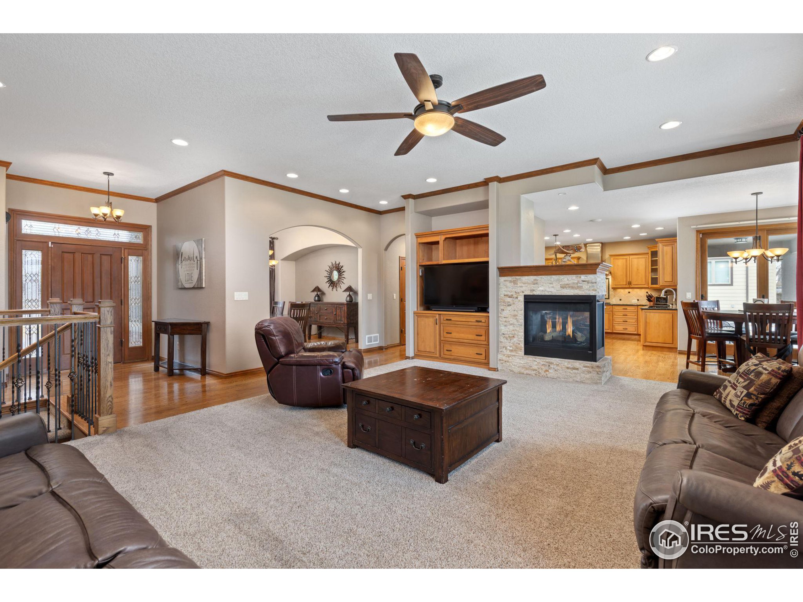 8175 Admiral Dr