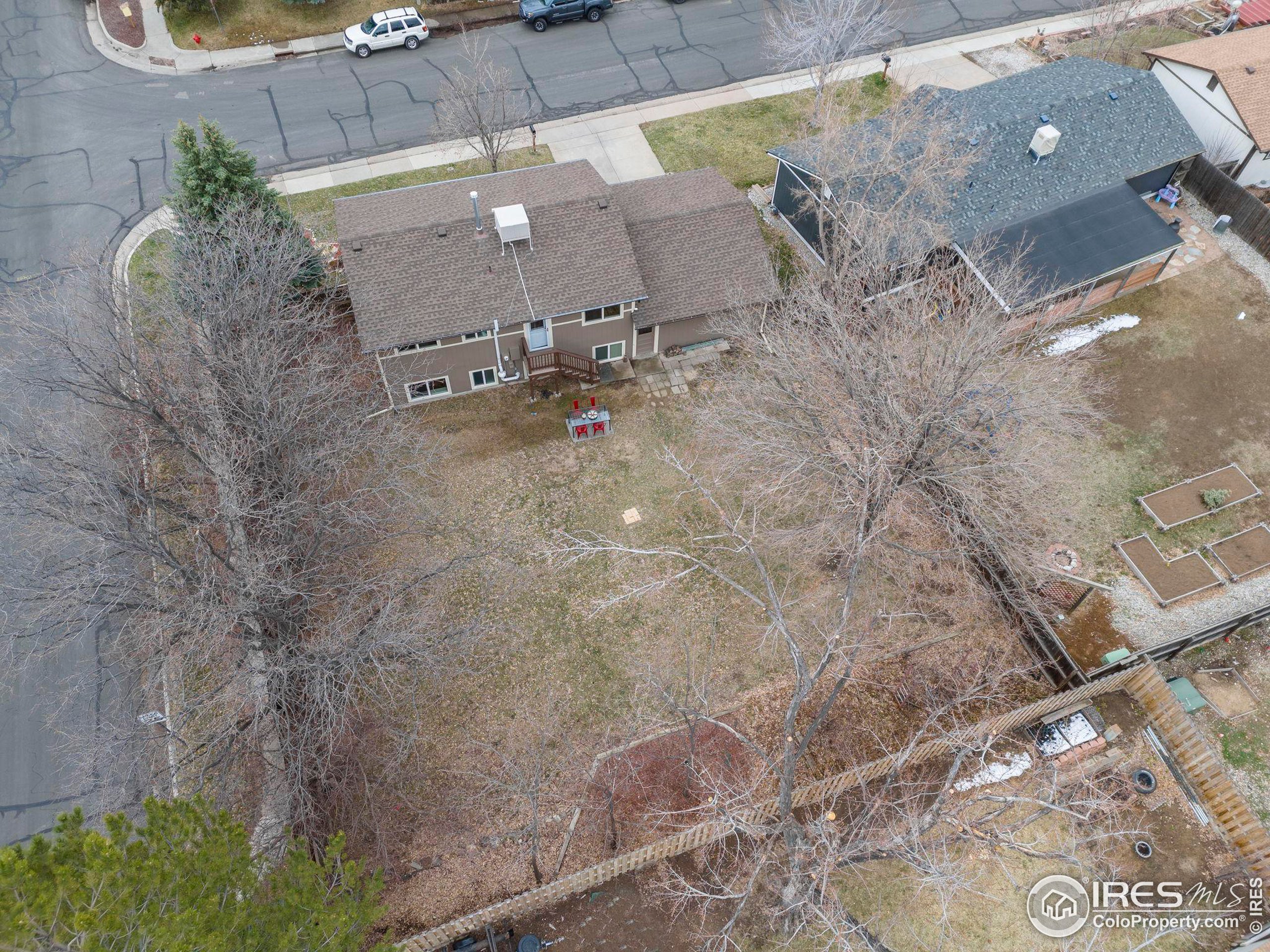 8919 W 91st Pl