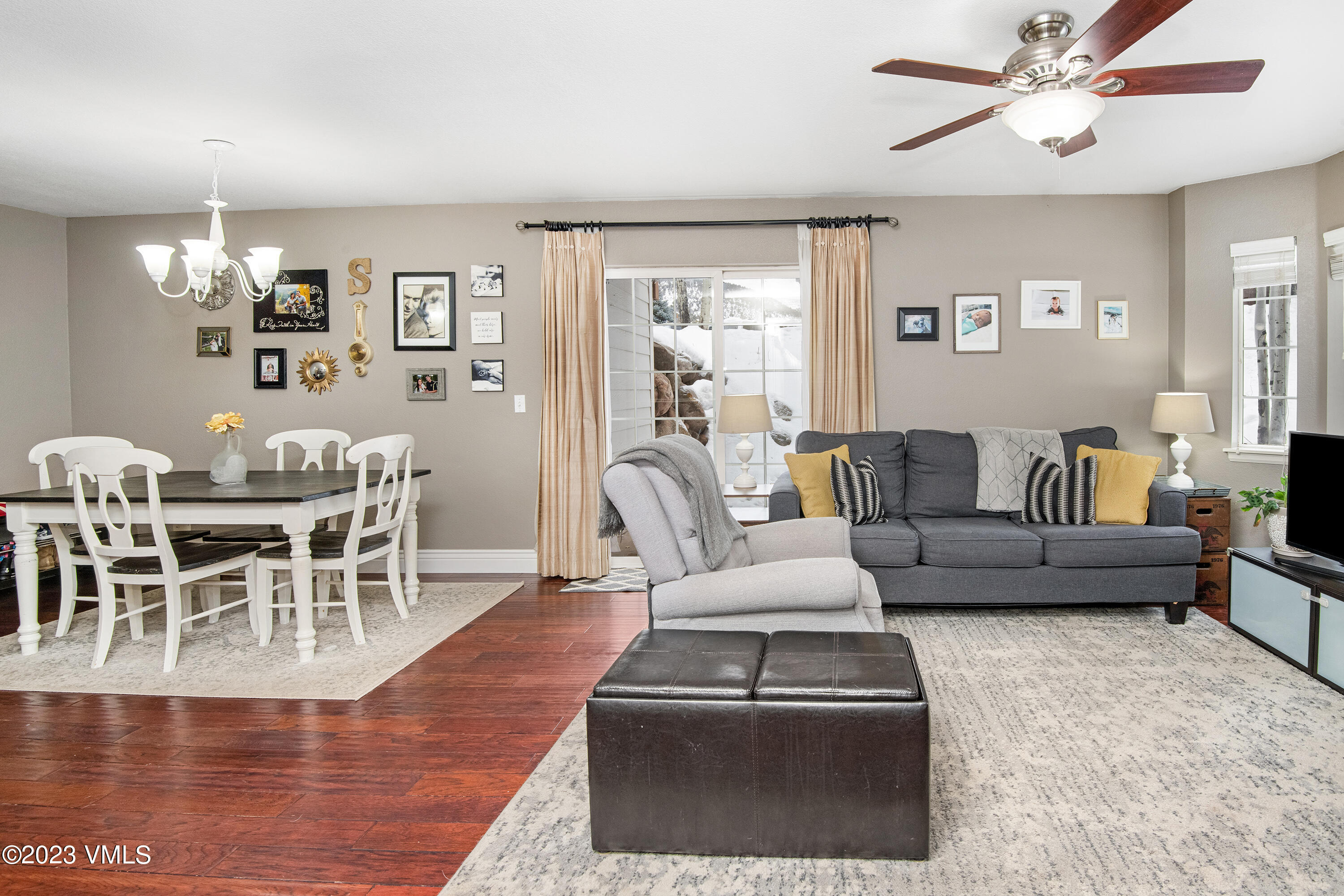 407 Crazy Horse Circle