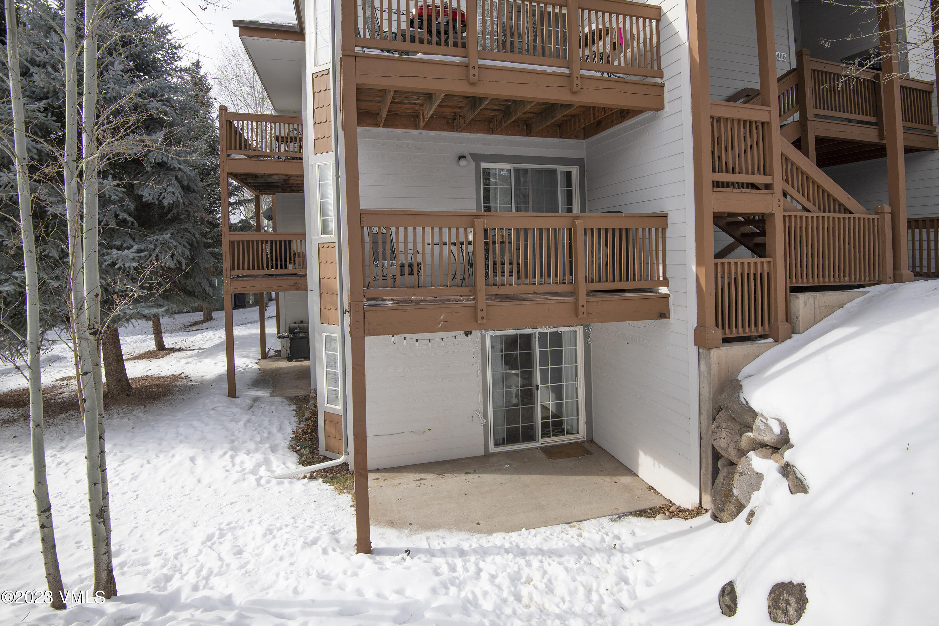 407 Crazy Horse Circle