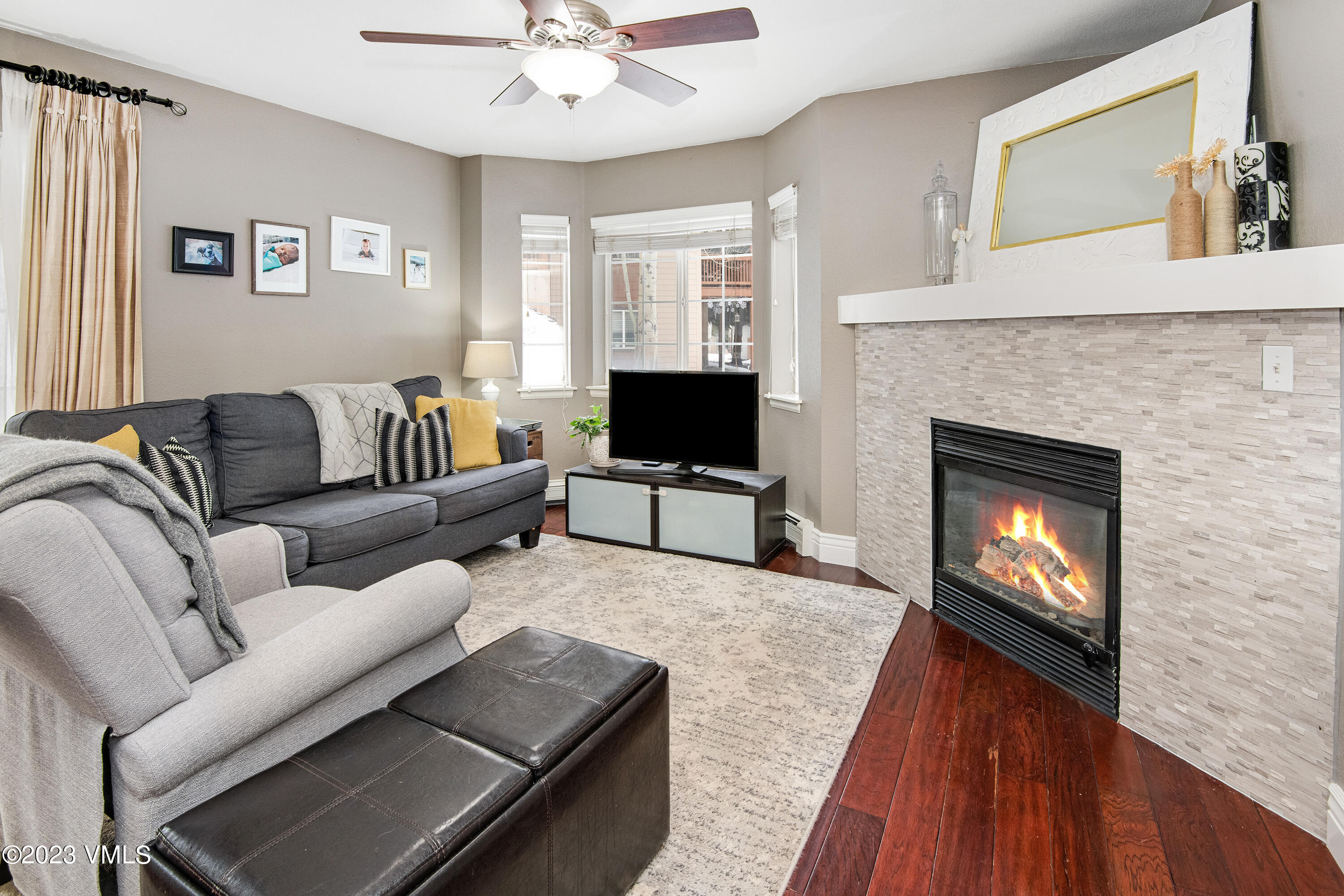 407 Crazy Horse Circle
