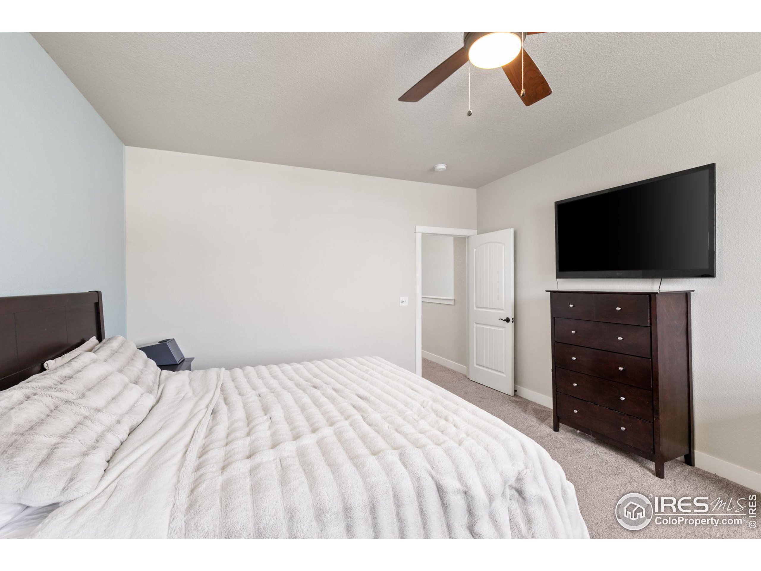578 Ellingwood Pointe Dr