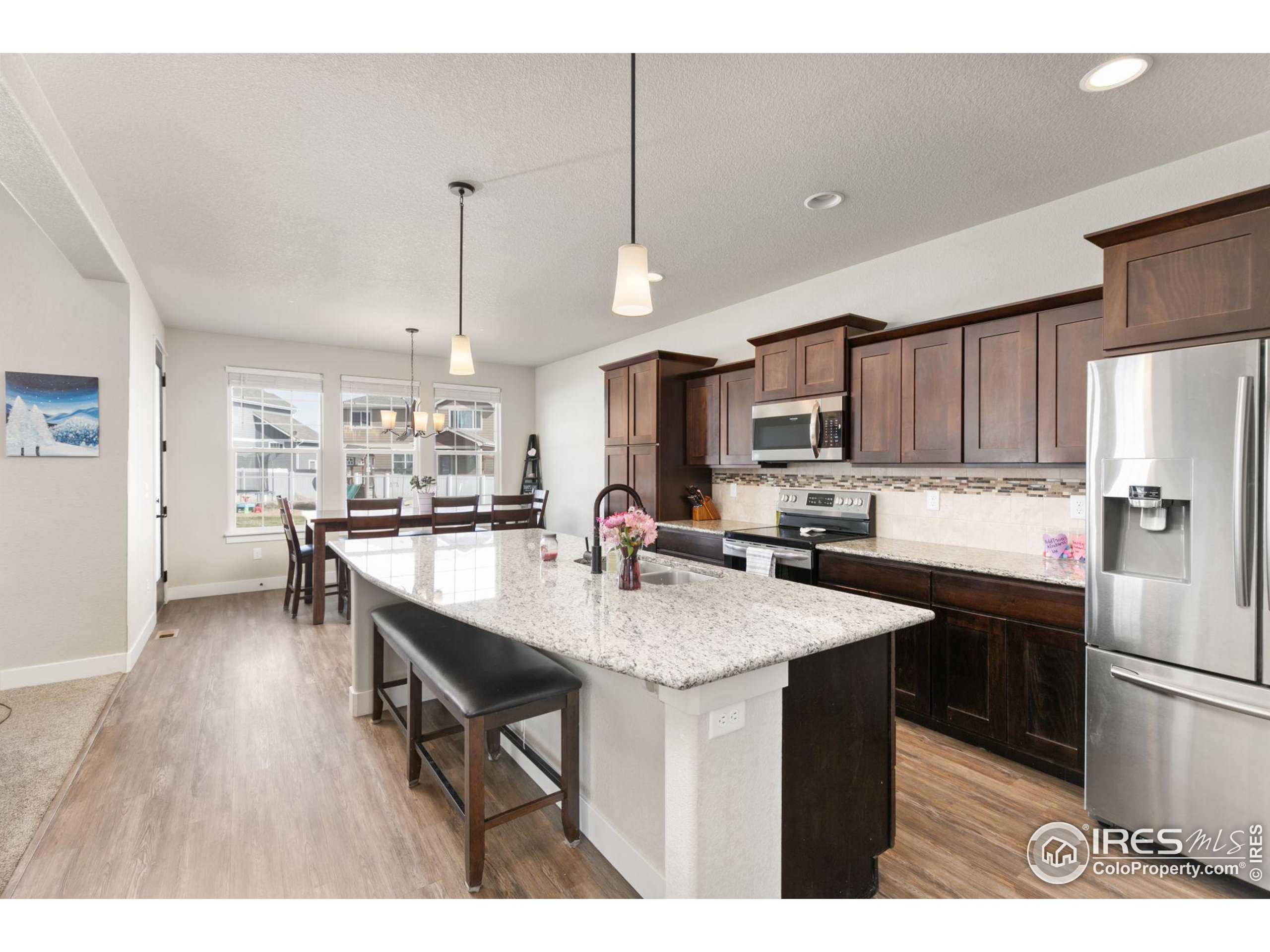 578 Ellingwood Pointe Dr