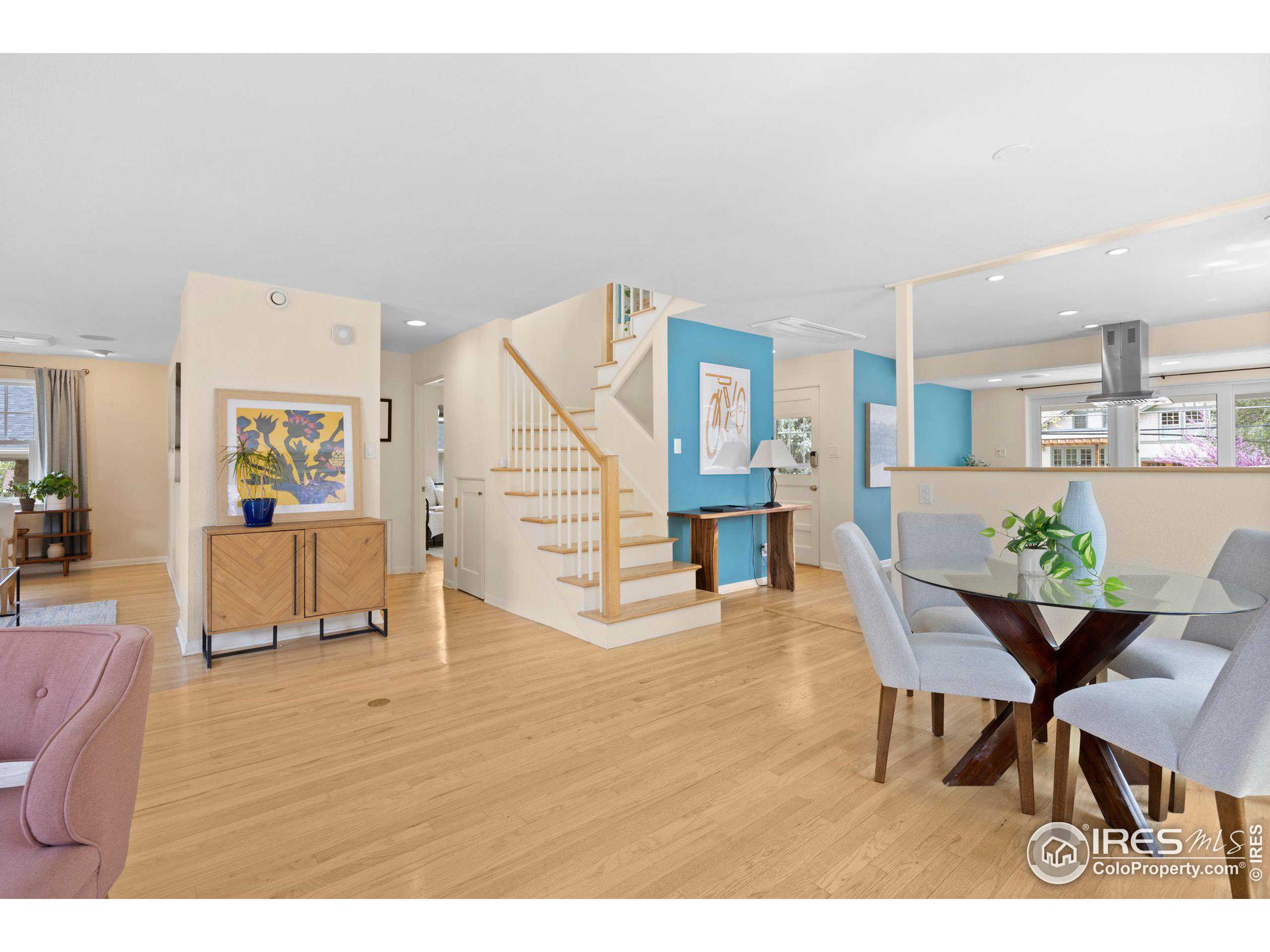860 Grant Pl