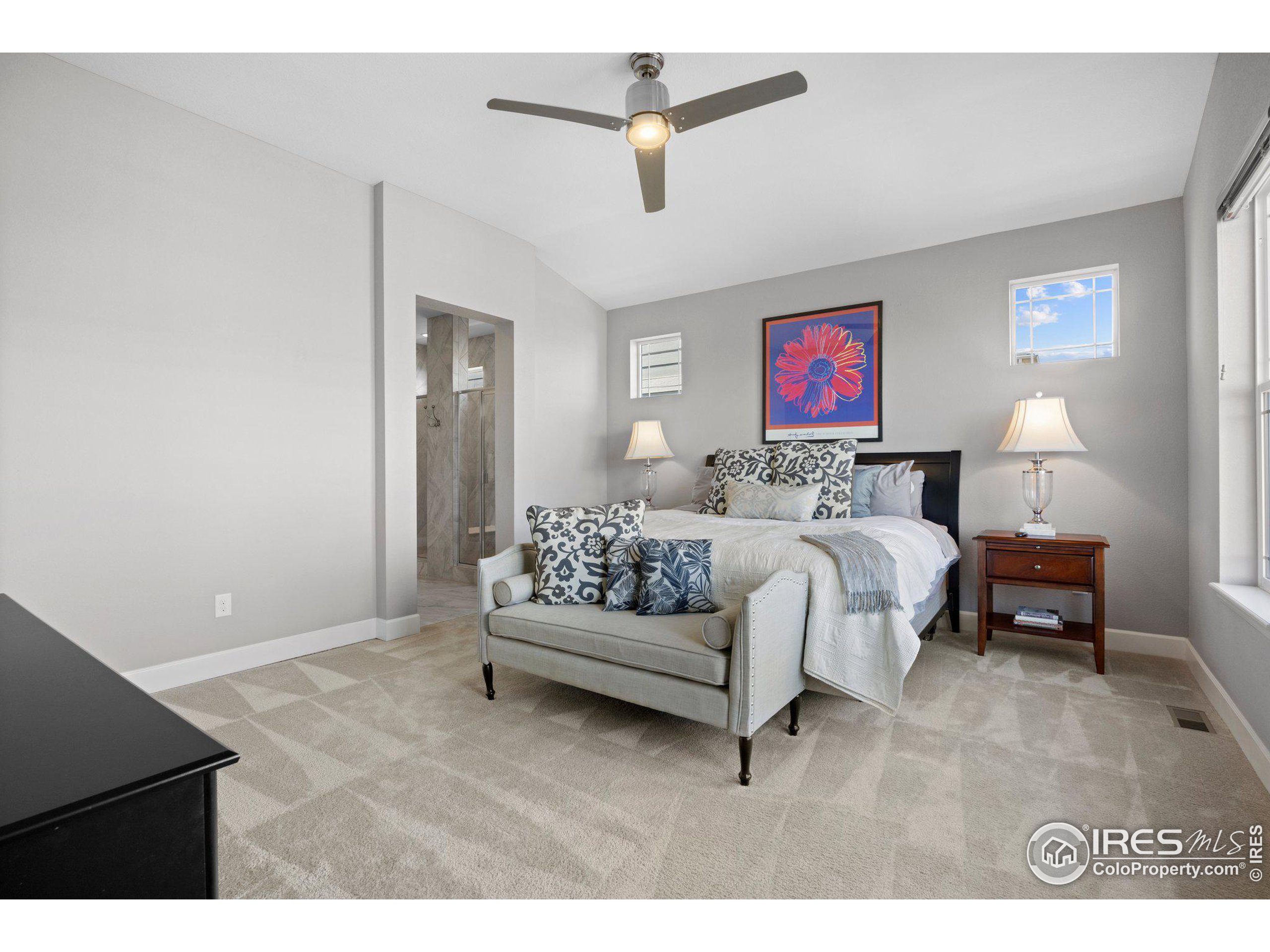 1025 Redbud Cir
