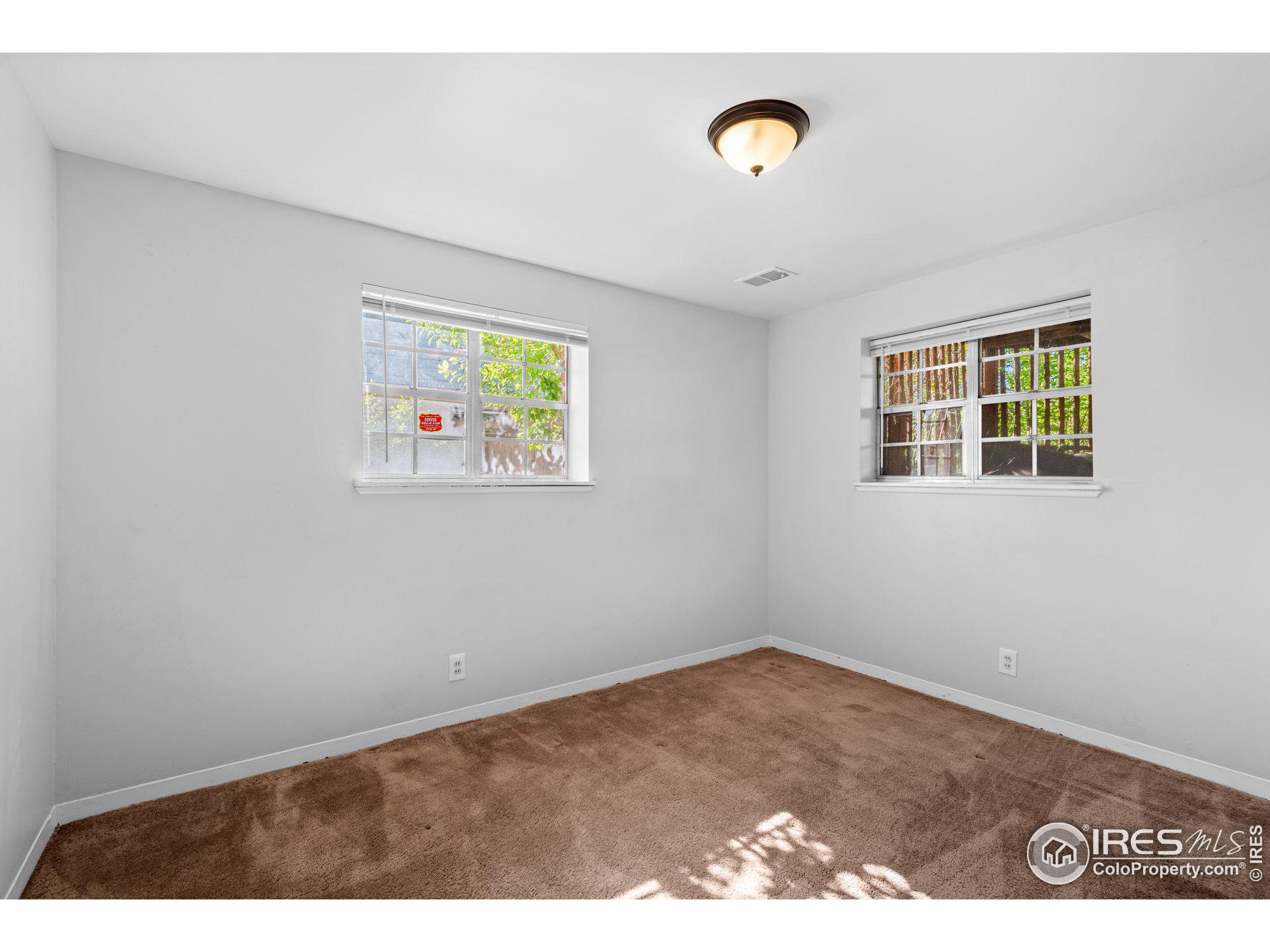 624 W 99th Ave