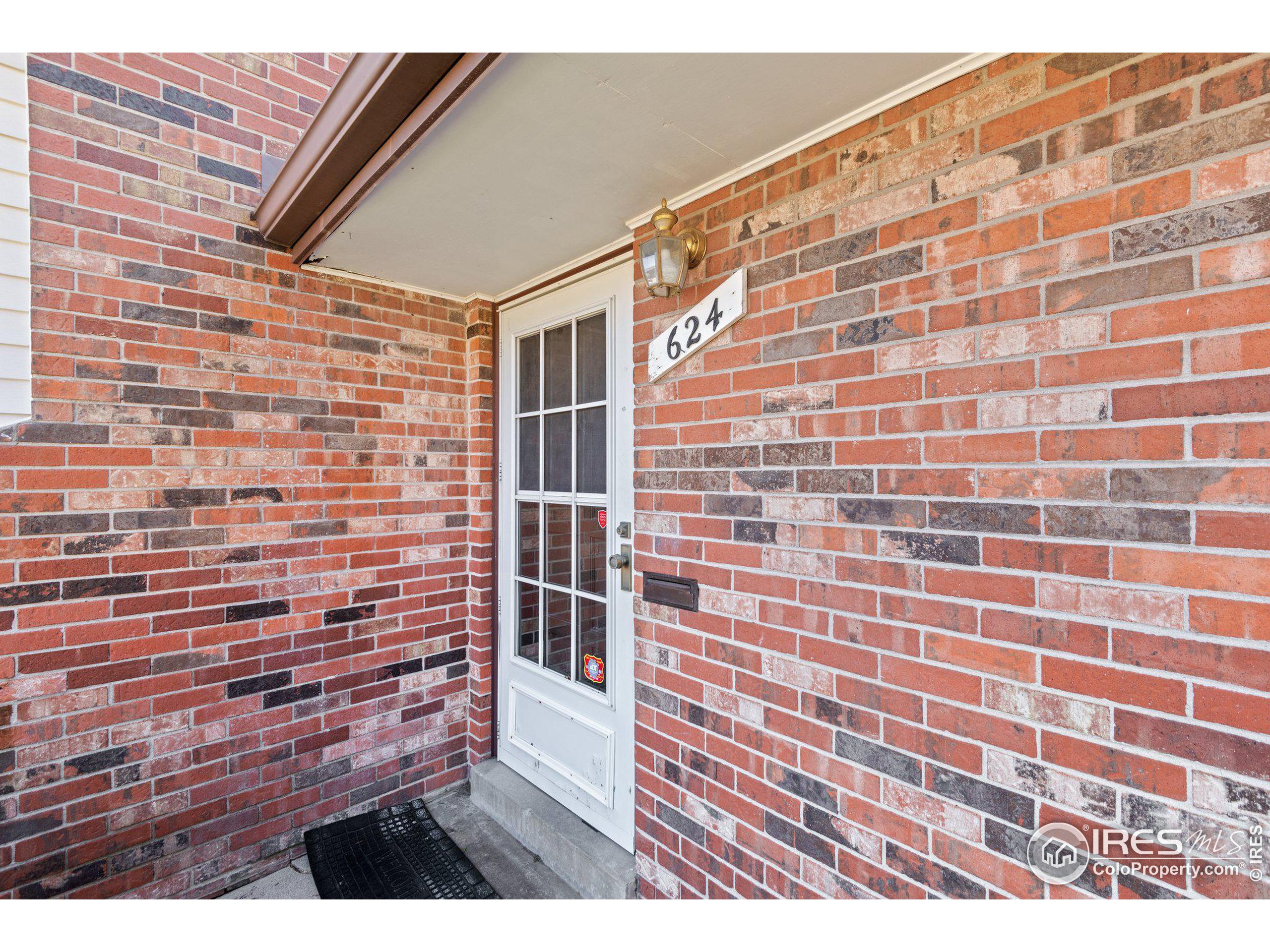 624 W 99th Ave