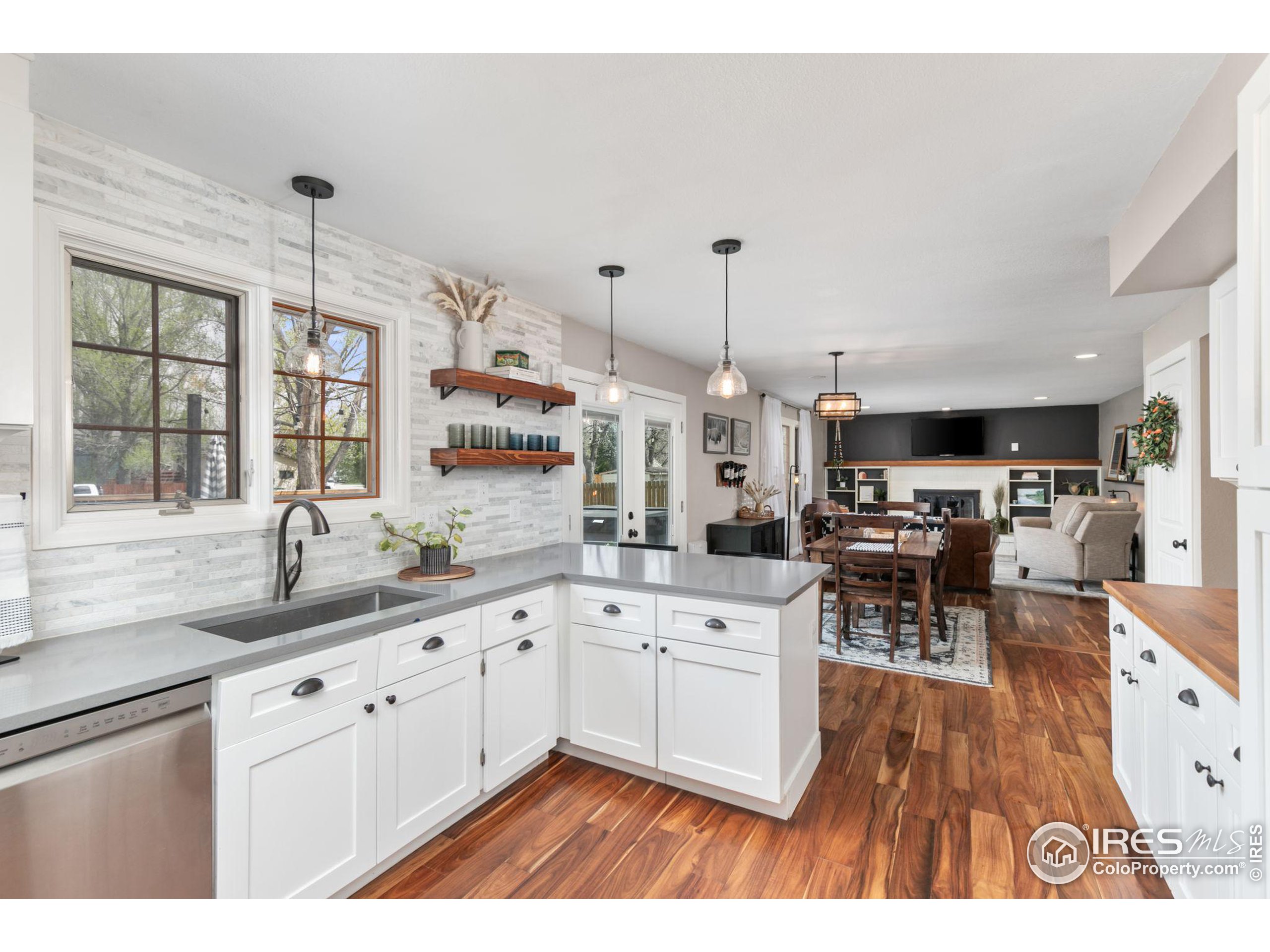 678 Zuni Cir