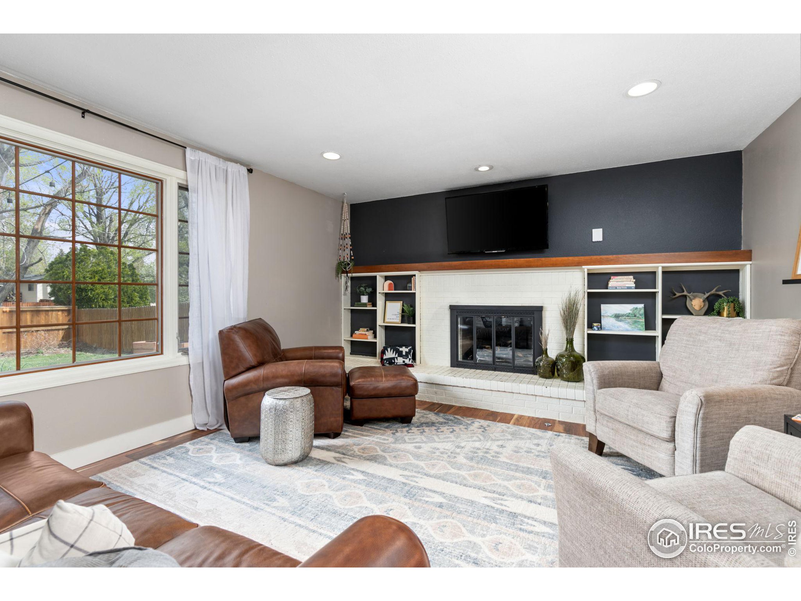 678 Zuni Cir