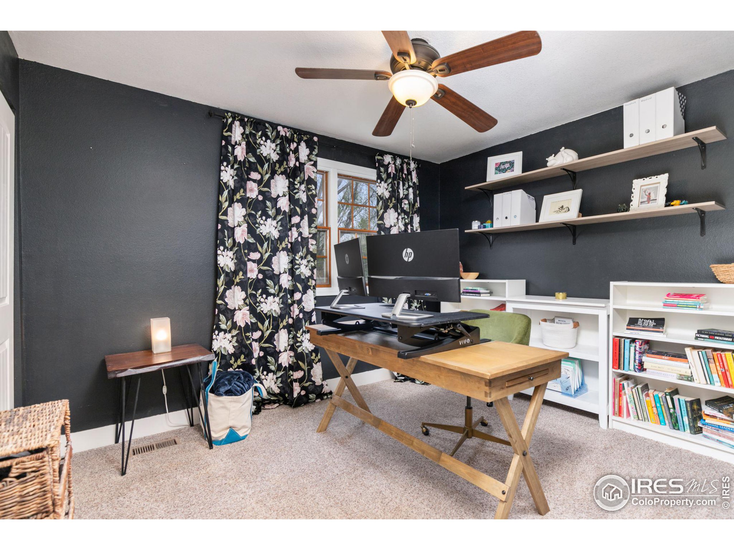 678 Zuni Cir