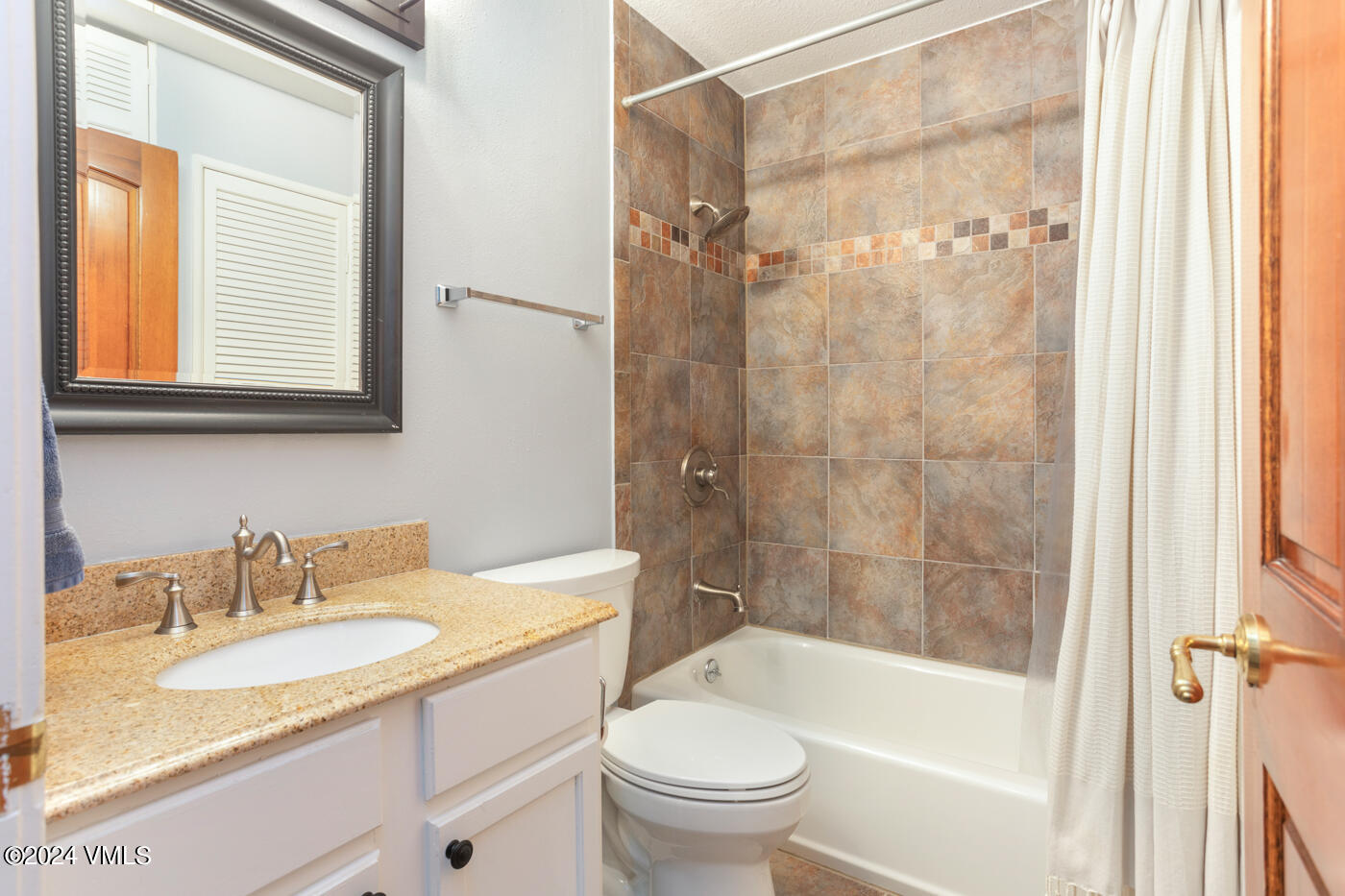4011 Bighorn, 6-F