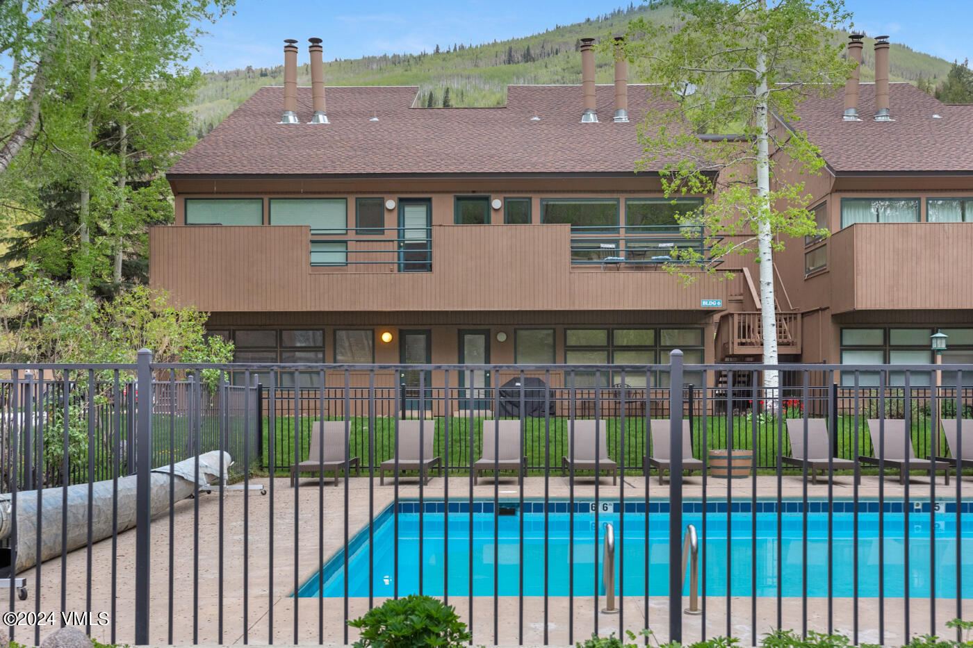 4011 Bighorn, 6-F
