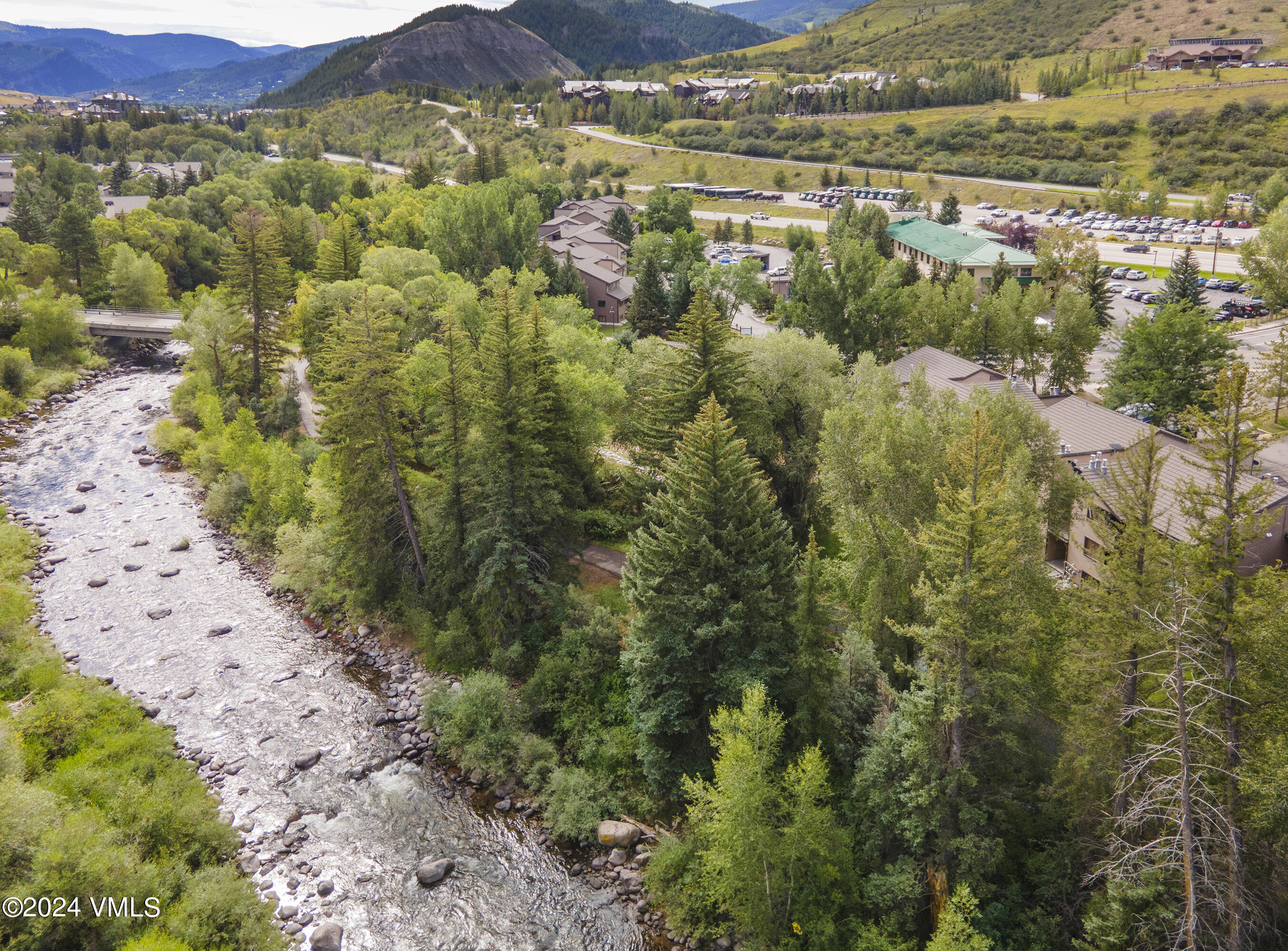 1061 W Beaver Creek Boulevard, G302