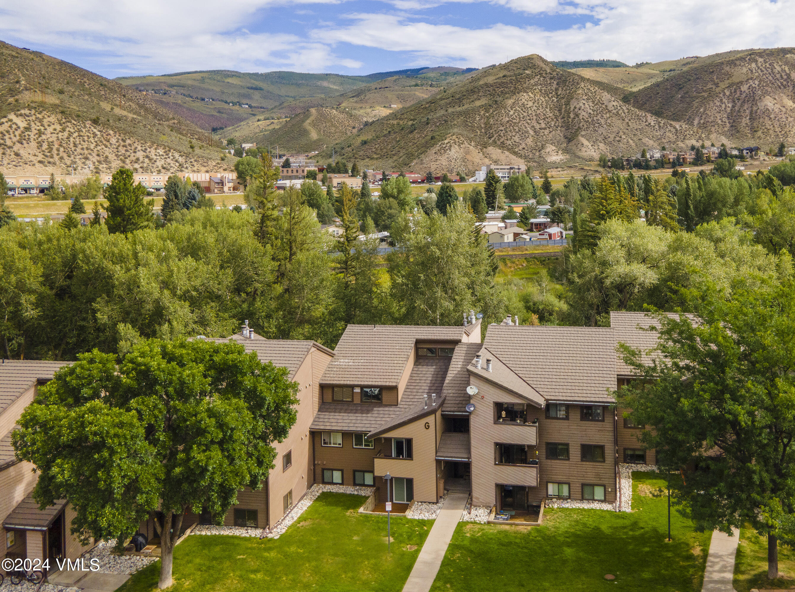 1061 W Beaver Creek Boulevard, G302