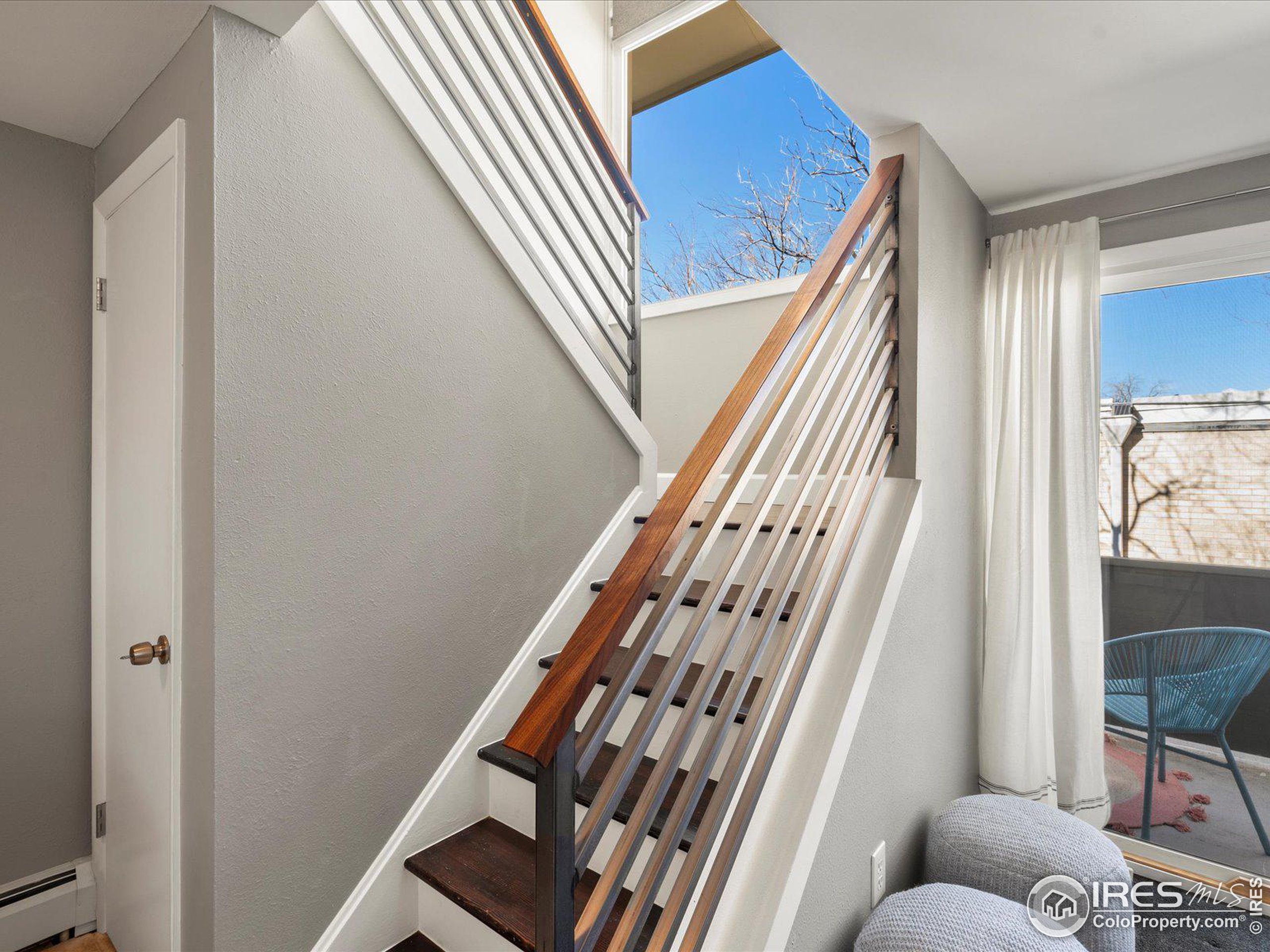 1842 Canyon Blvd 215