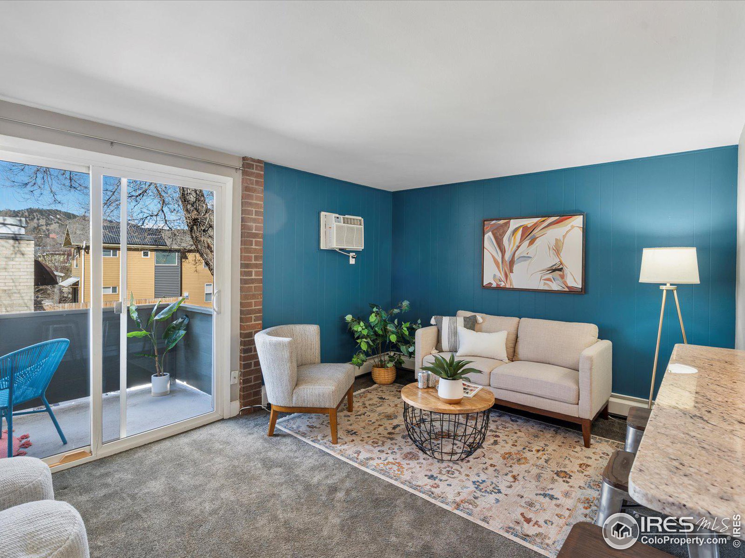 1842 Canyon Blvd 215