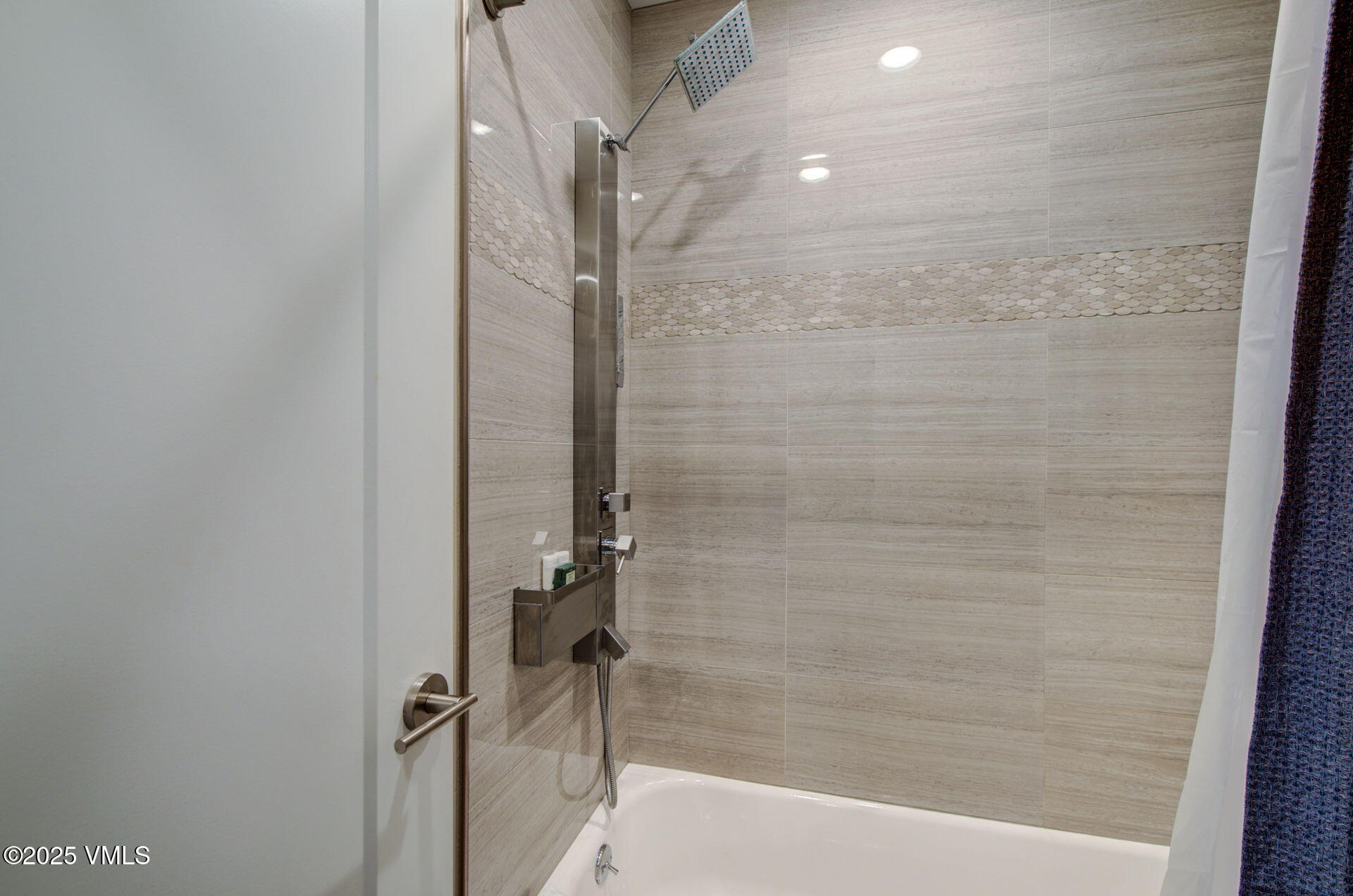 1061 W Beaver Creek Boulevard, N302