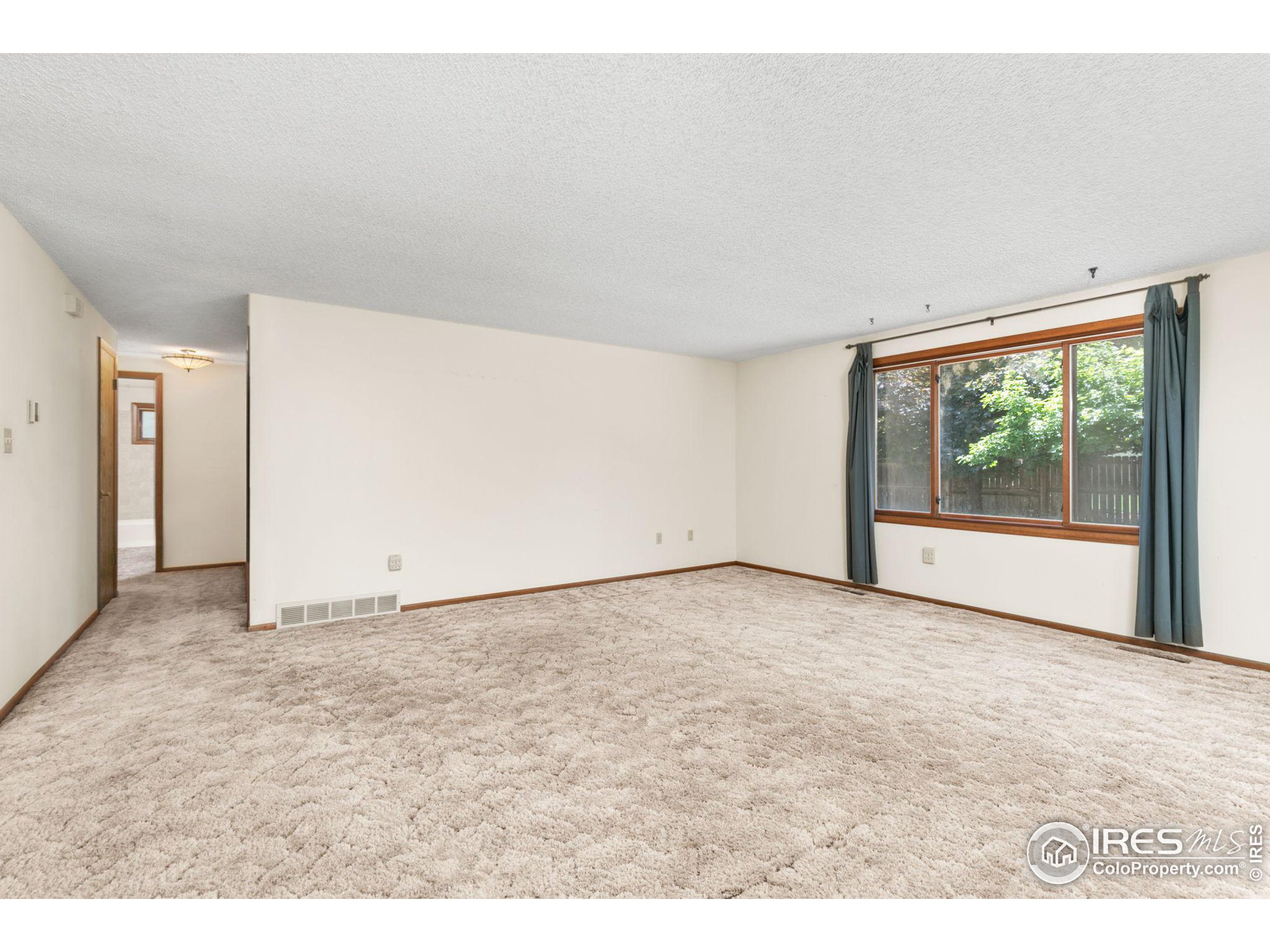 4857 Sheridan Ave
