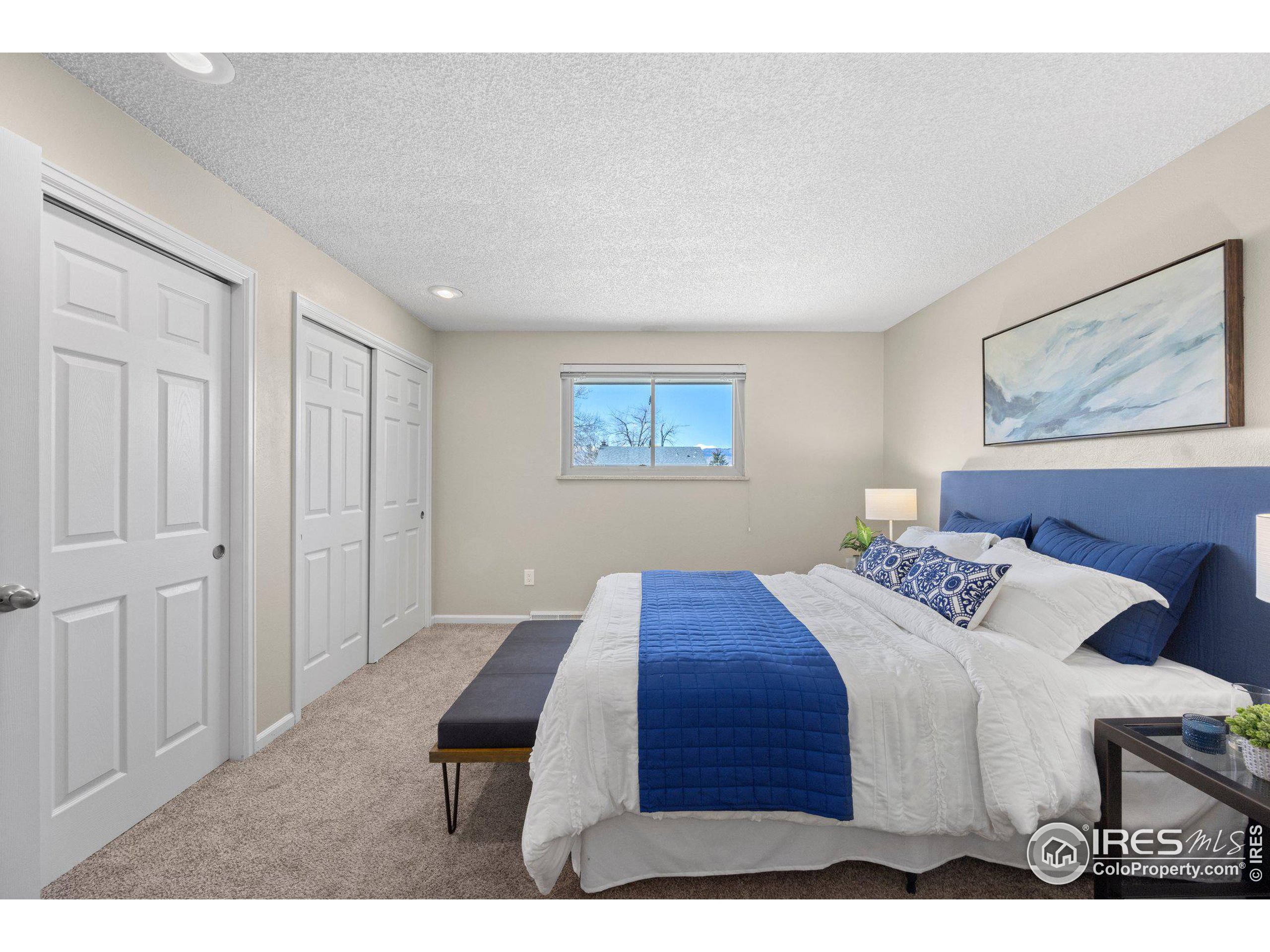 4858 Fairlawn Cir