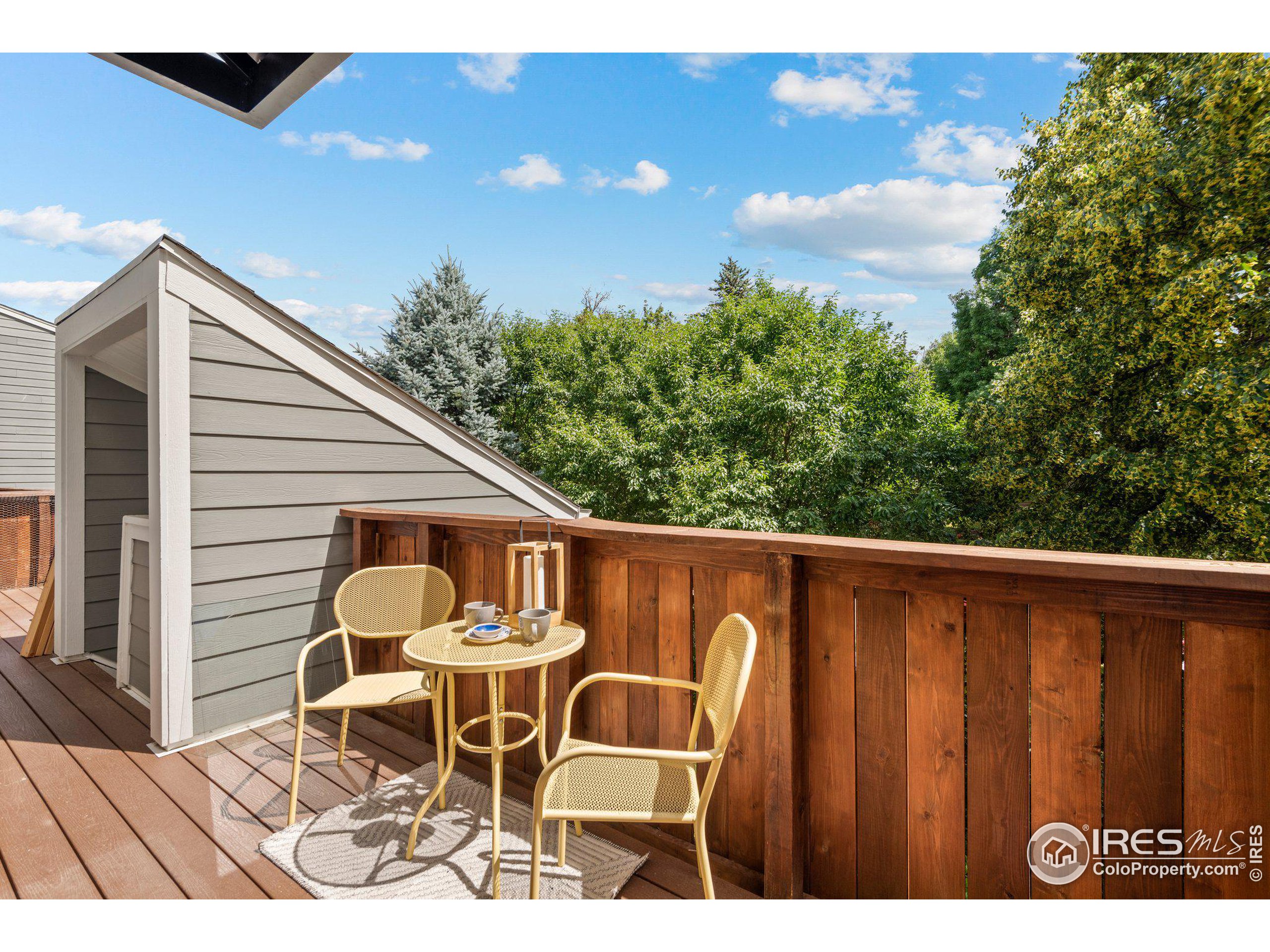 1111 Maxwell Ave 235