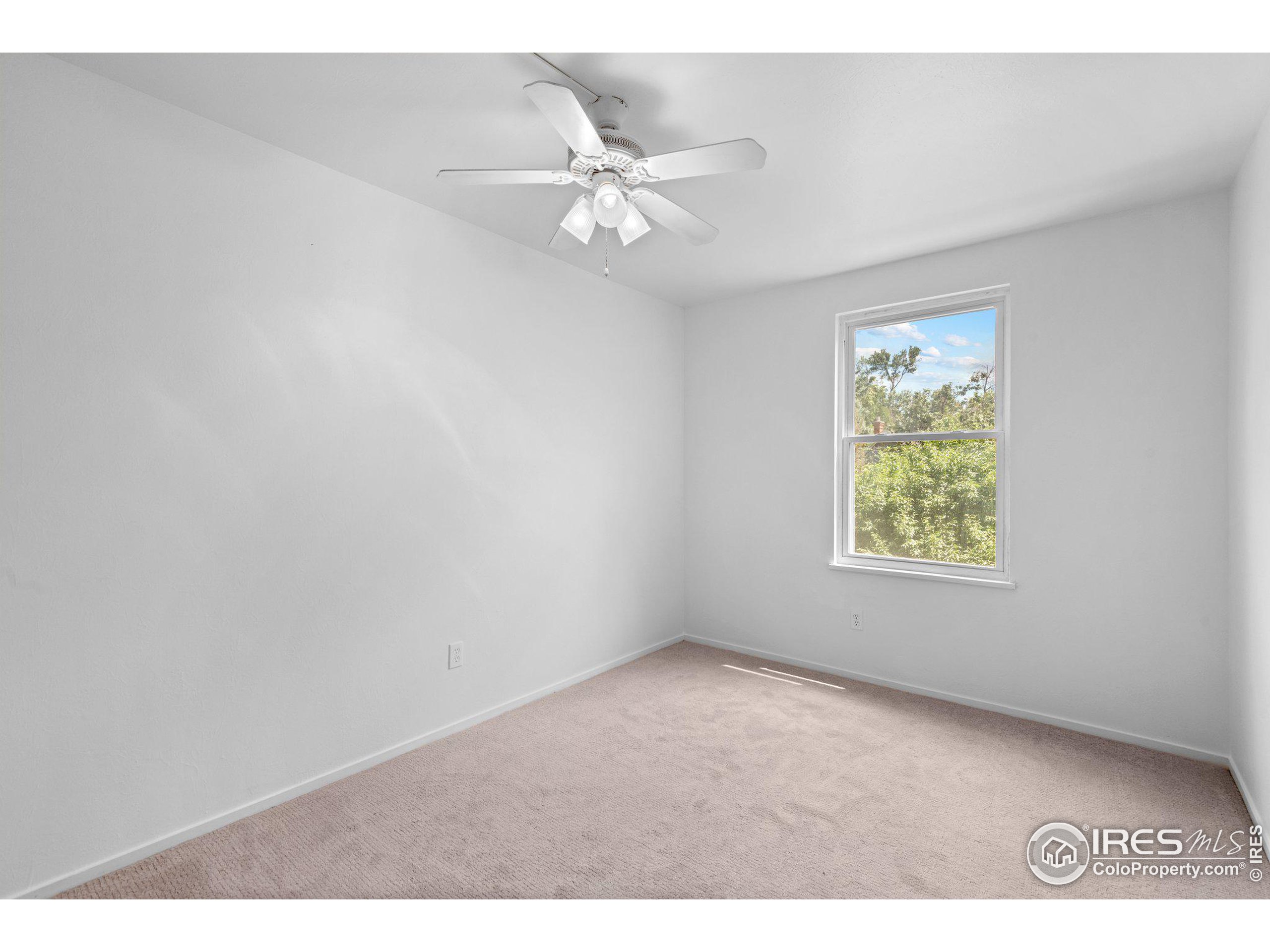 1111 Maxwell Ave 235