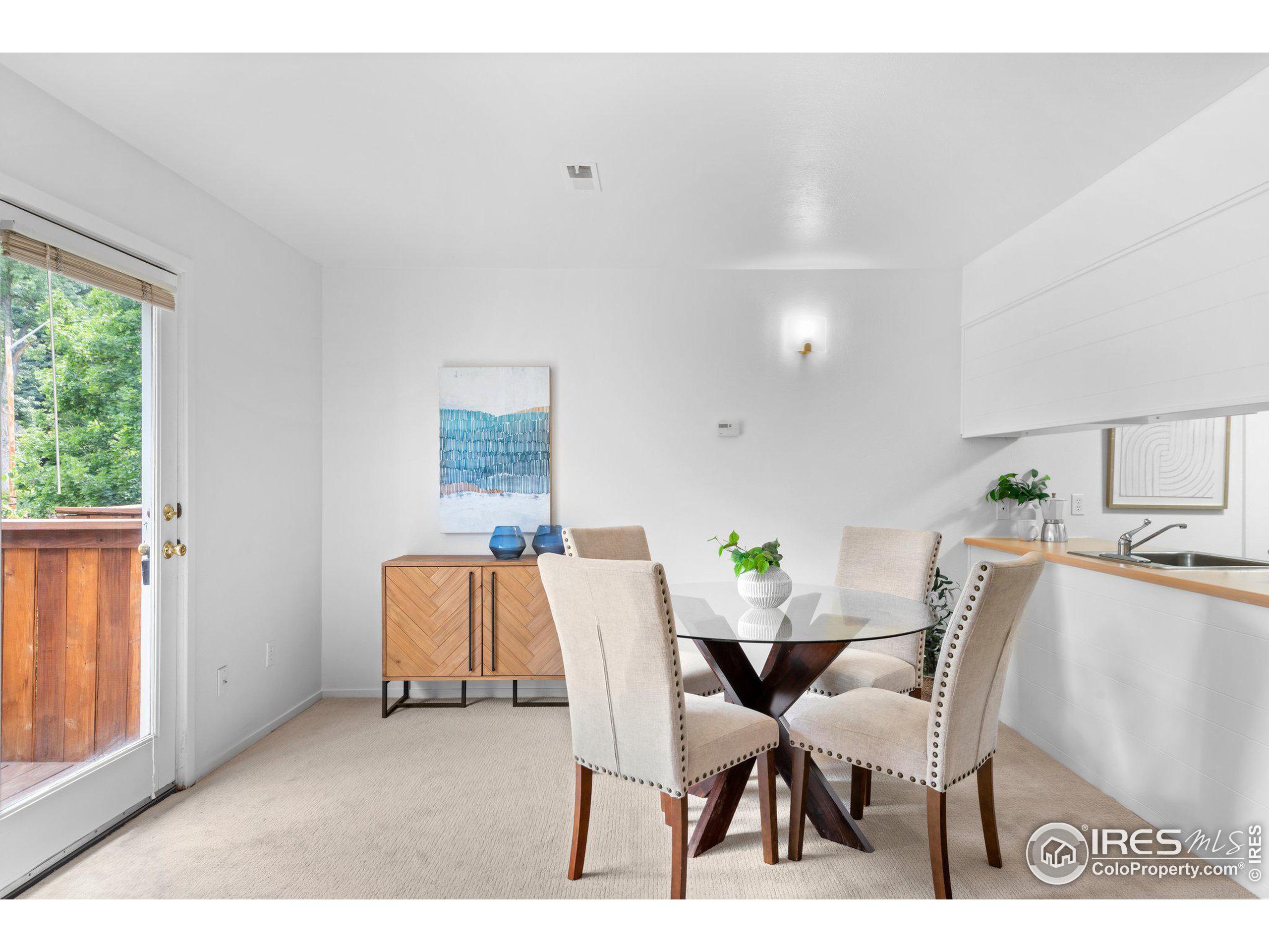 1111 Maxwell Ave 235