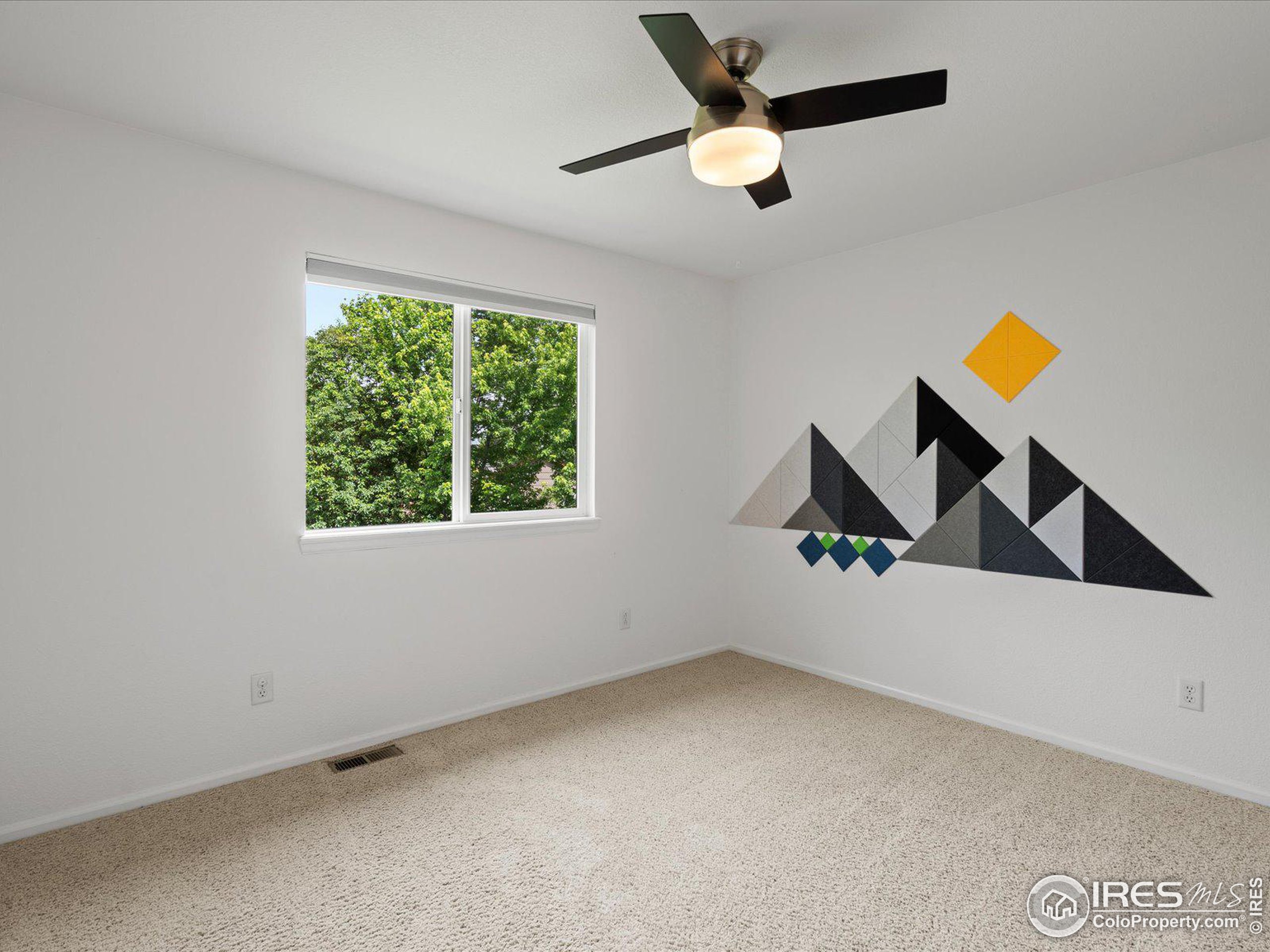 1459 Aster Ct