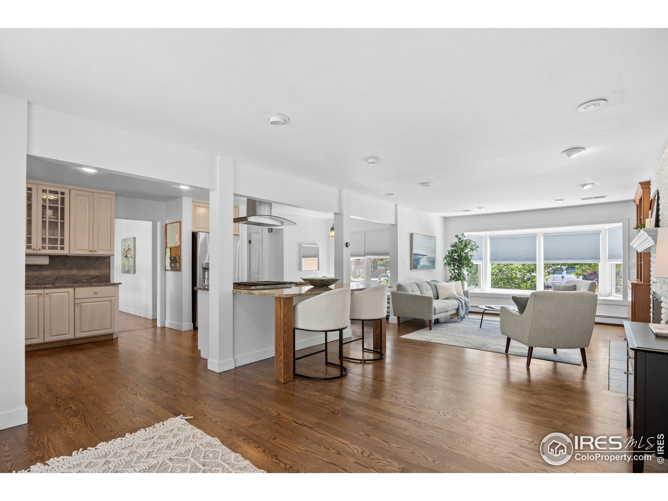 861 Cypress Dr