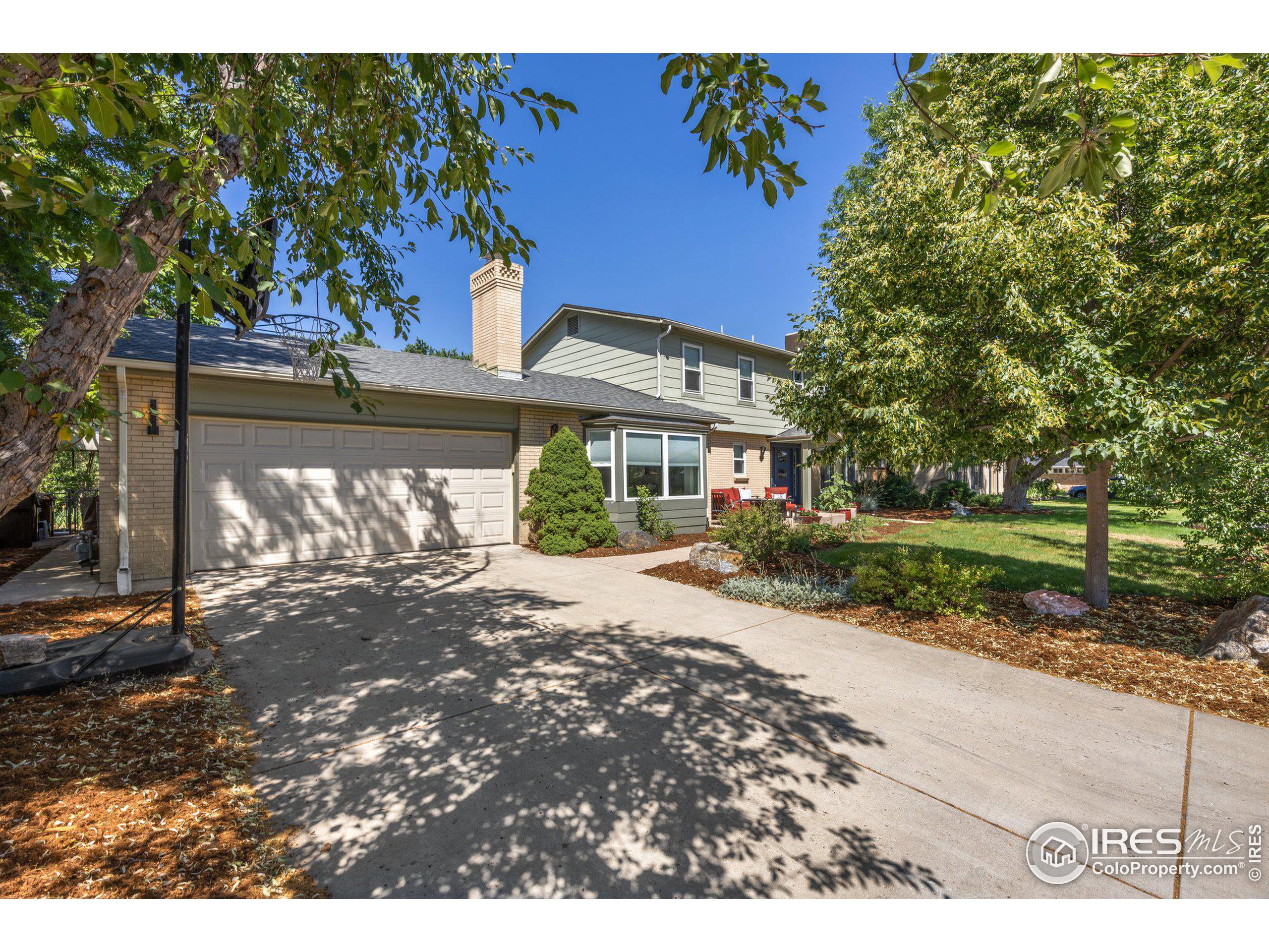 861 Cypress Dr