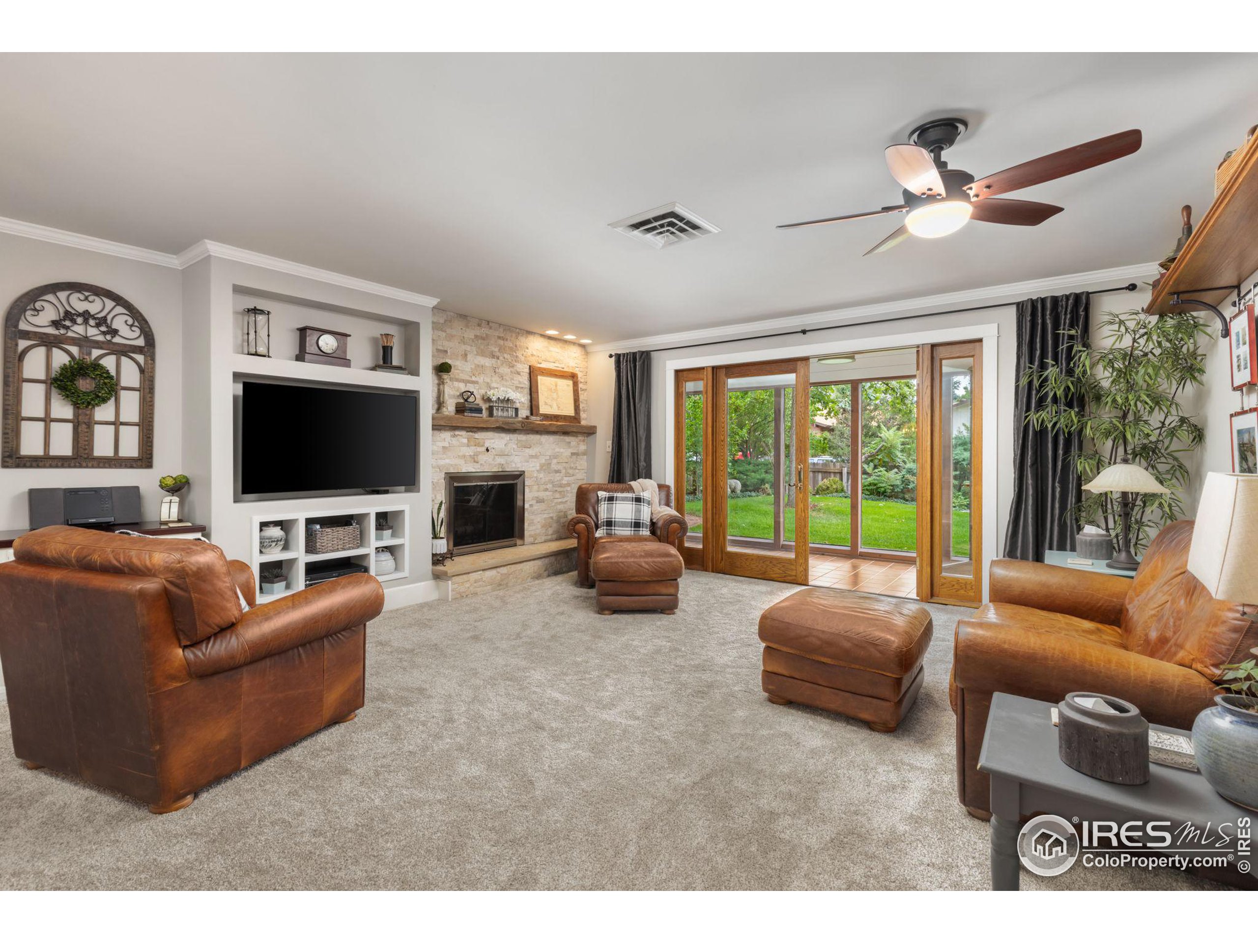 2633 W Reservoir Rd