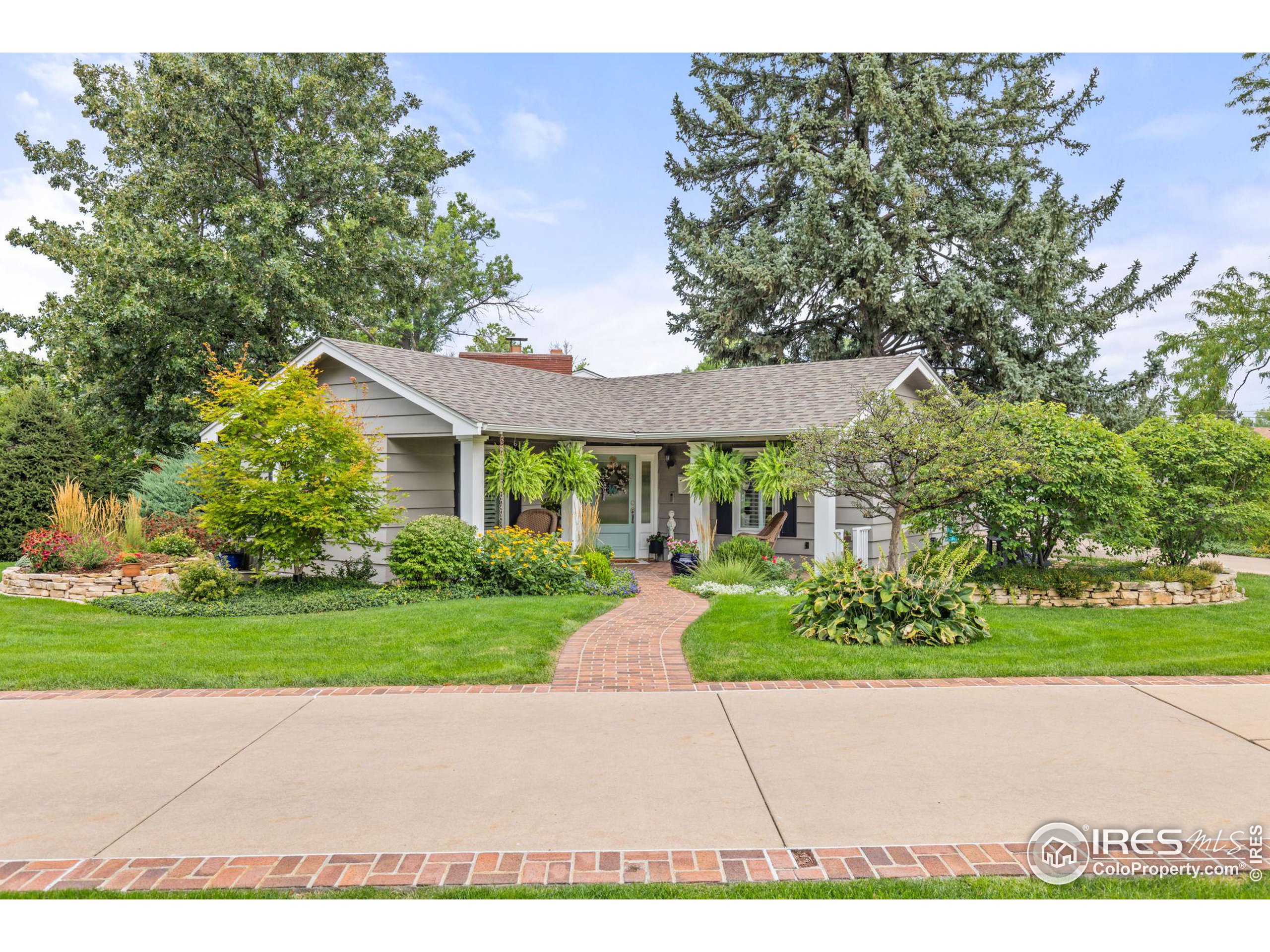 2633 W Reservoir Rd