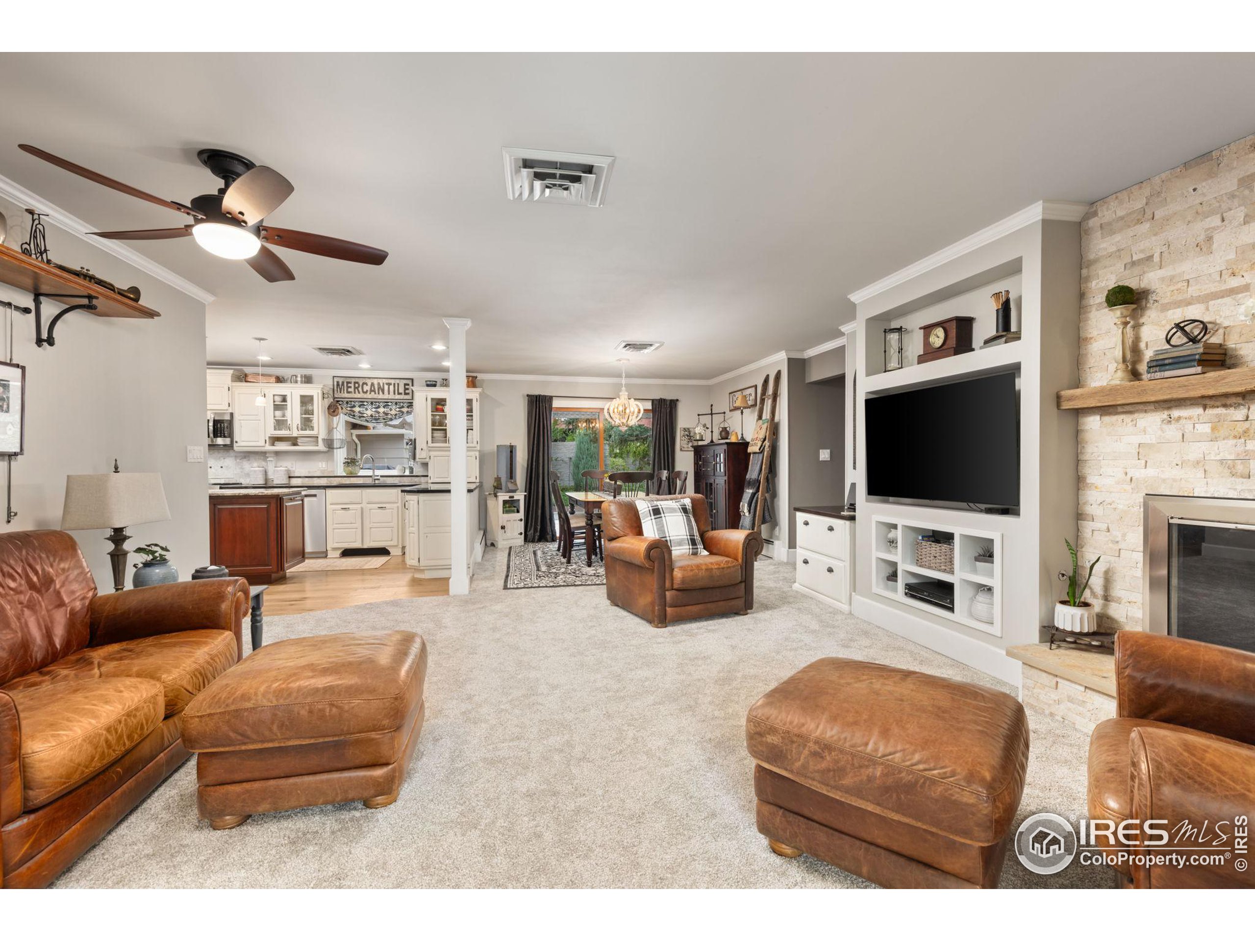 2633 W Reservoir Rd