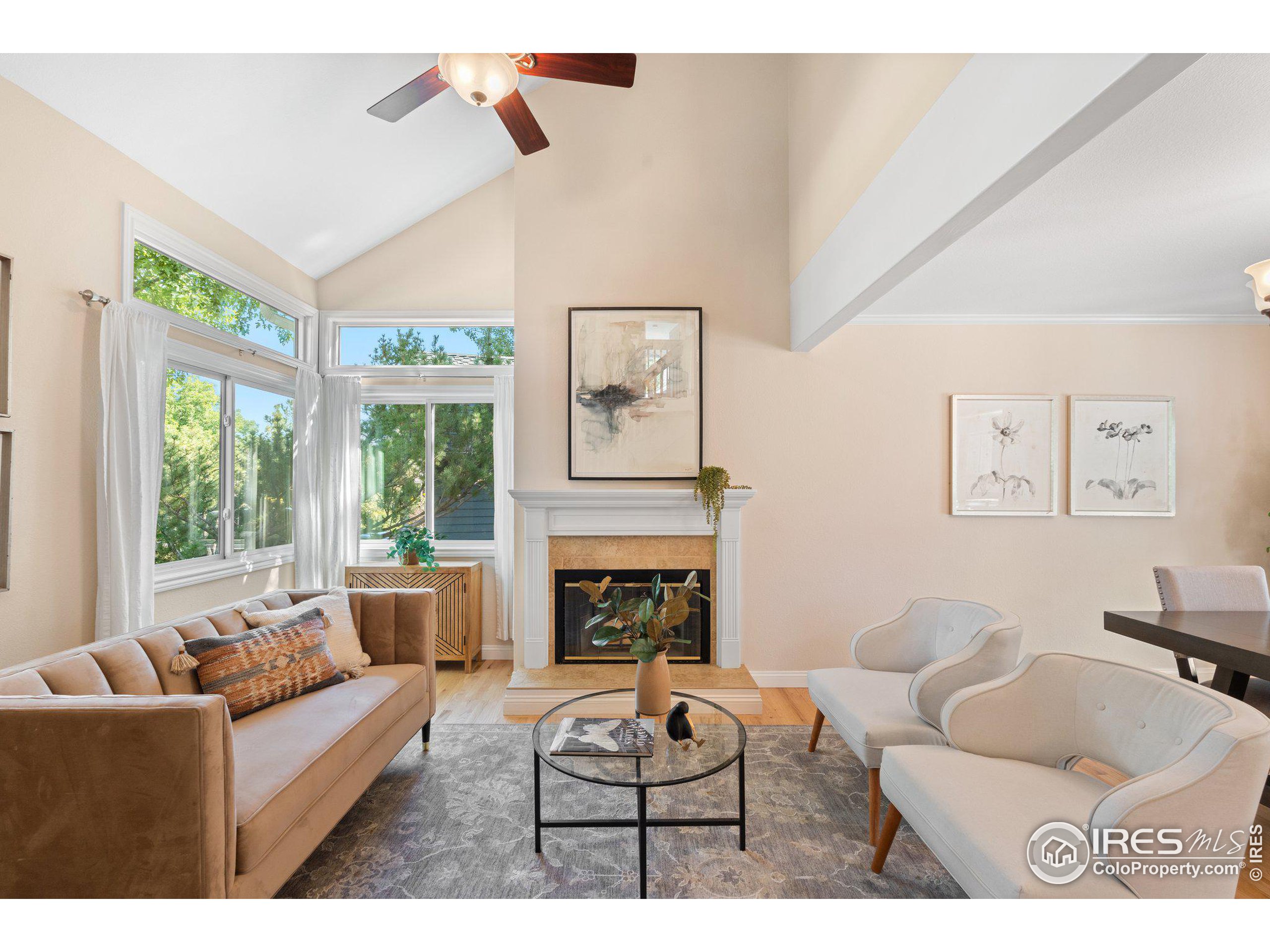 650 Columbine Ct