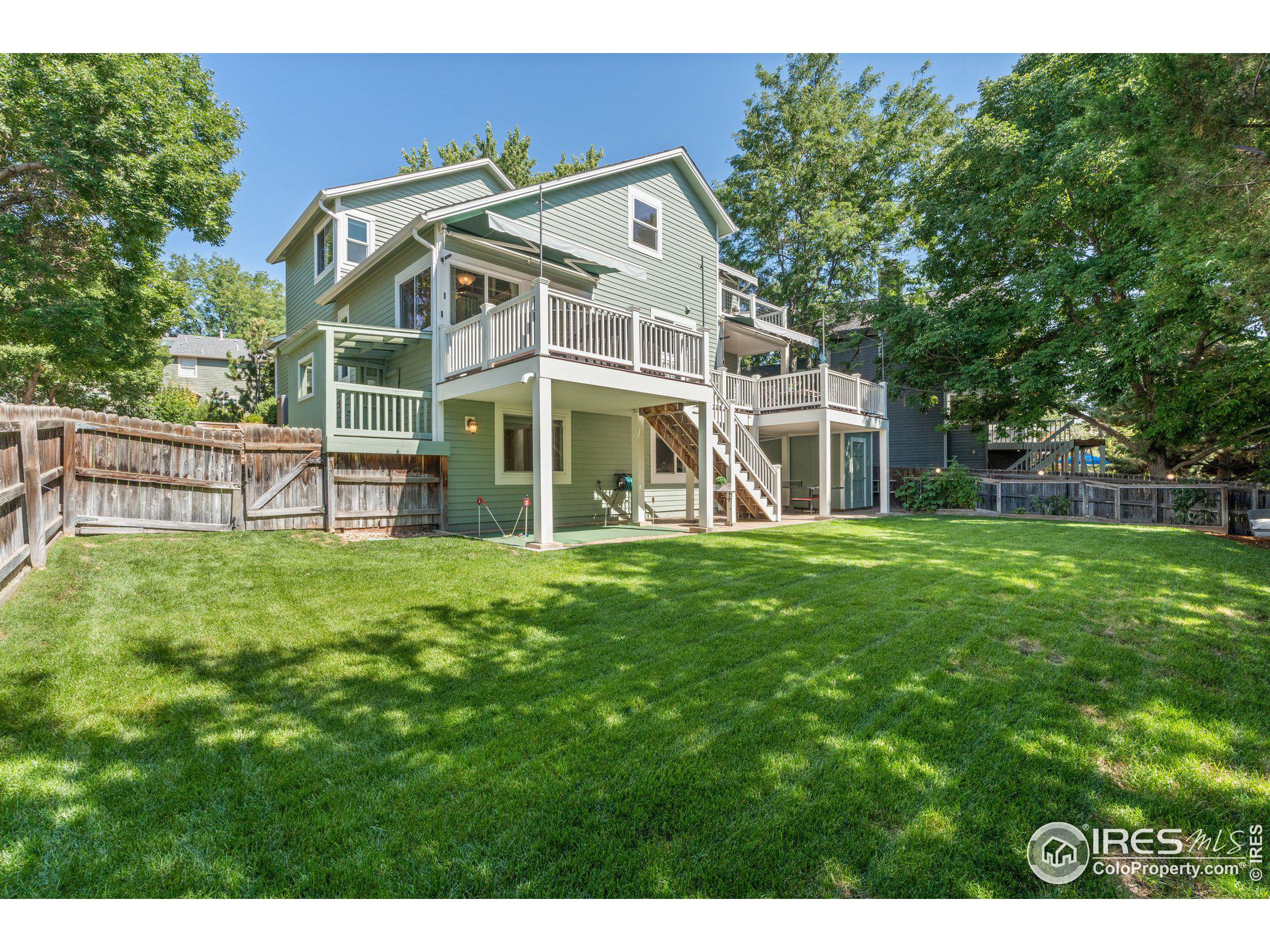 650 Columbine Ct